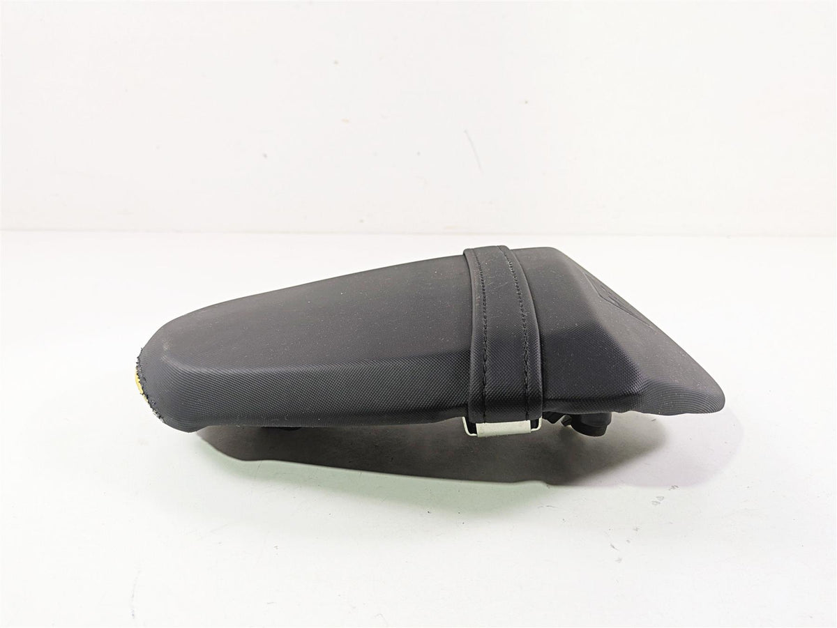 2024 Triumph Street Triple 765 R Rear Passenger Seat Saddle - Read T2311510 {{ shop.shopifyCountryName }} - Mototech271