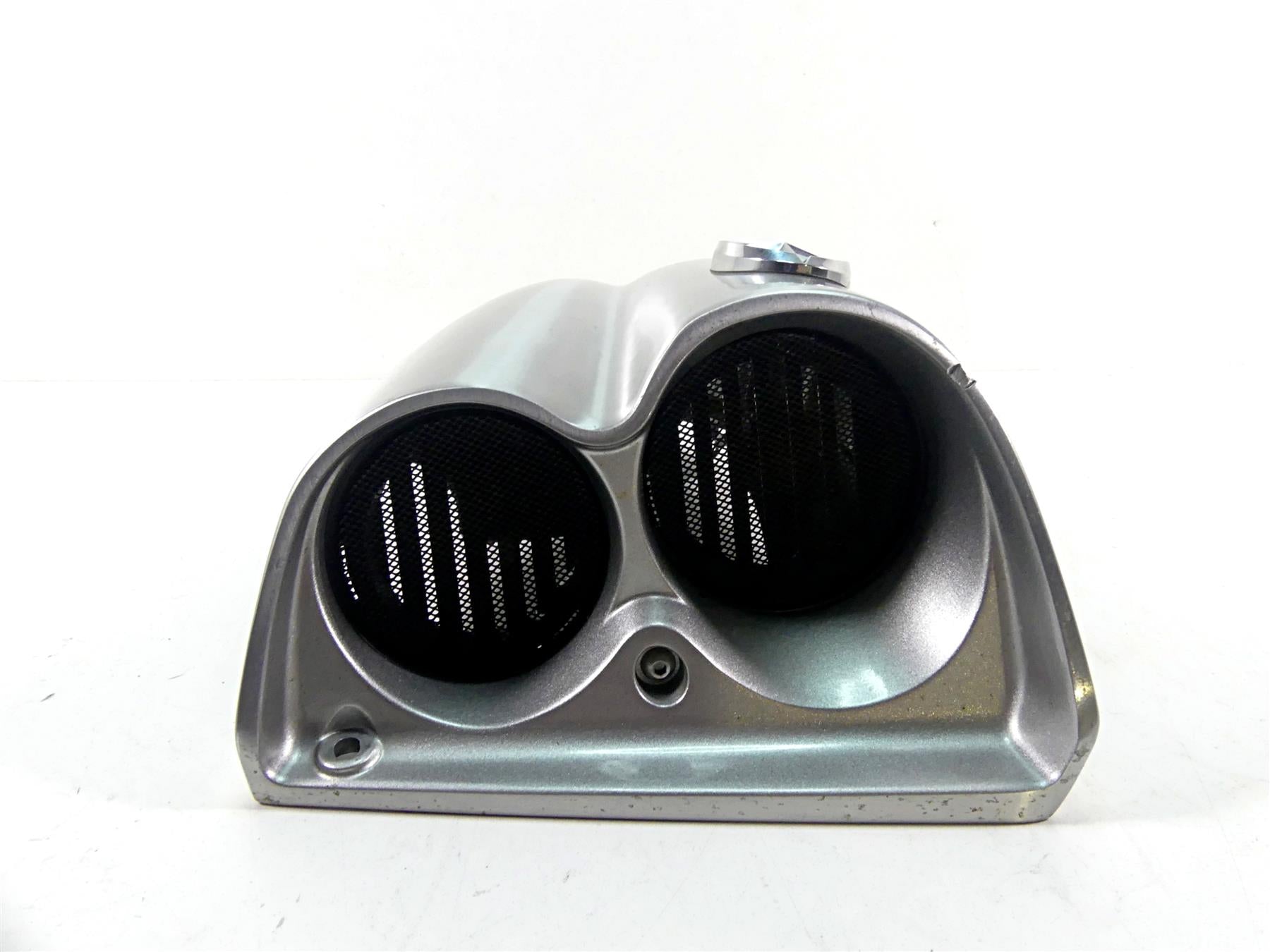 2012 Yamaha VMX17 VMAX 1700 Right Air Scoop Ram Cover Fairing 2S3-21721-00-P0 {{ shop.shopifyCountryName }} - Mototech271