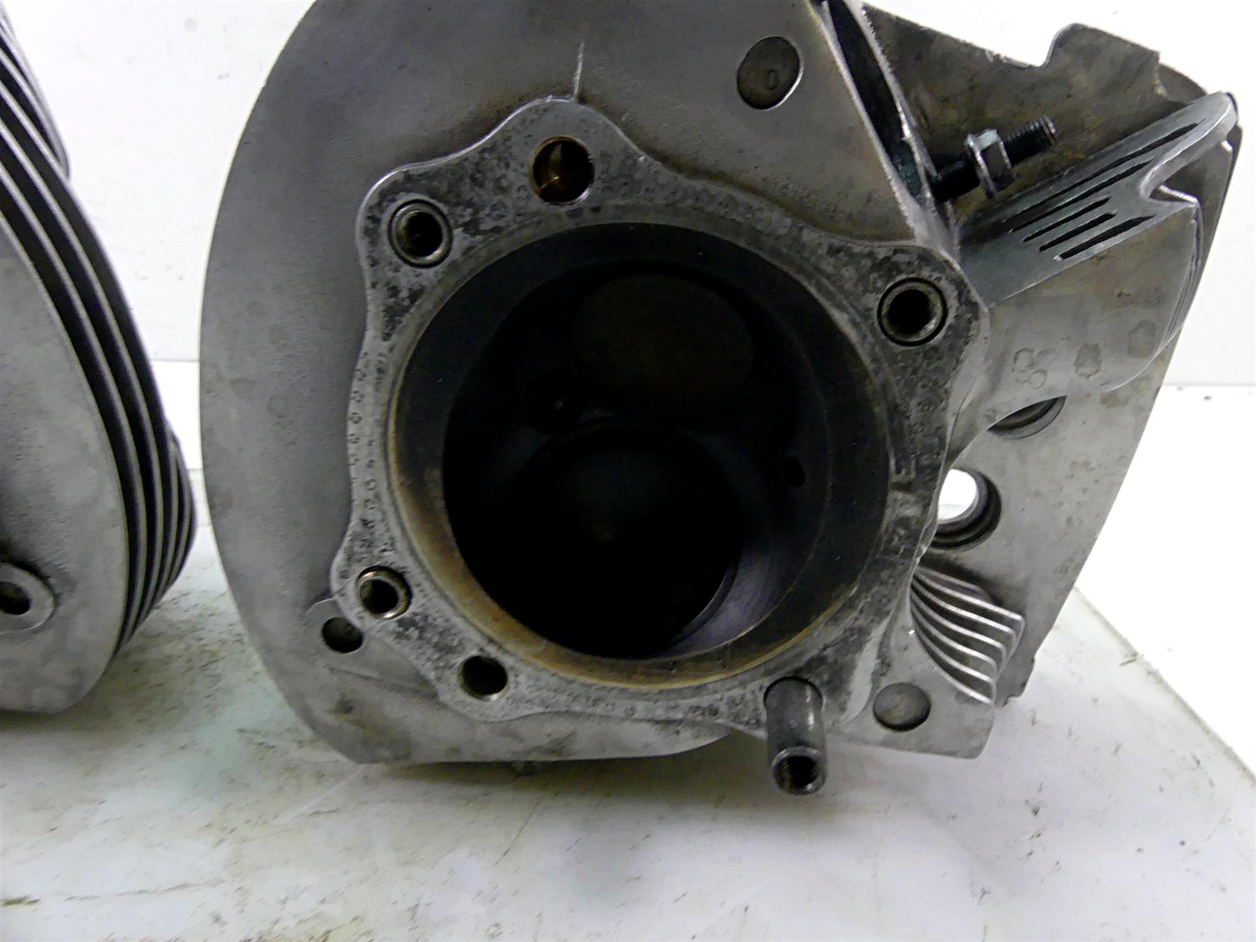 S&S Cycle Super Stock Cylinderhead Cylinder Head Set 90-1050F-S 90-1050R-S {{ shop.shopifyCountryName }} - Mototech271