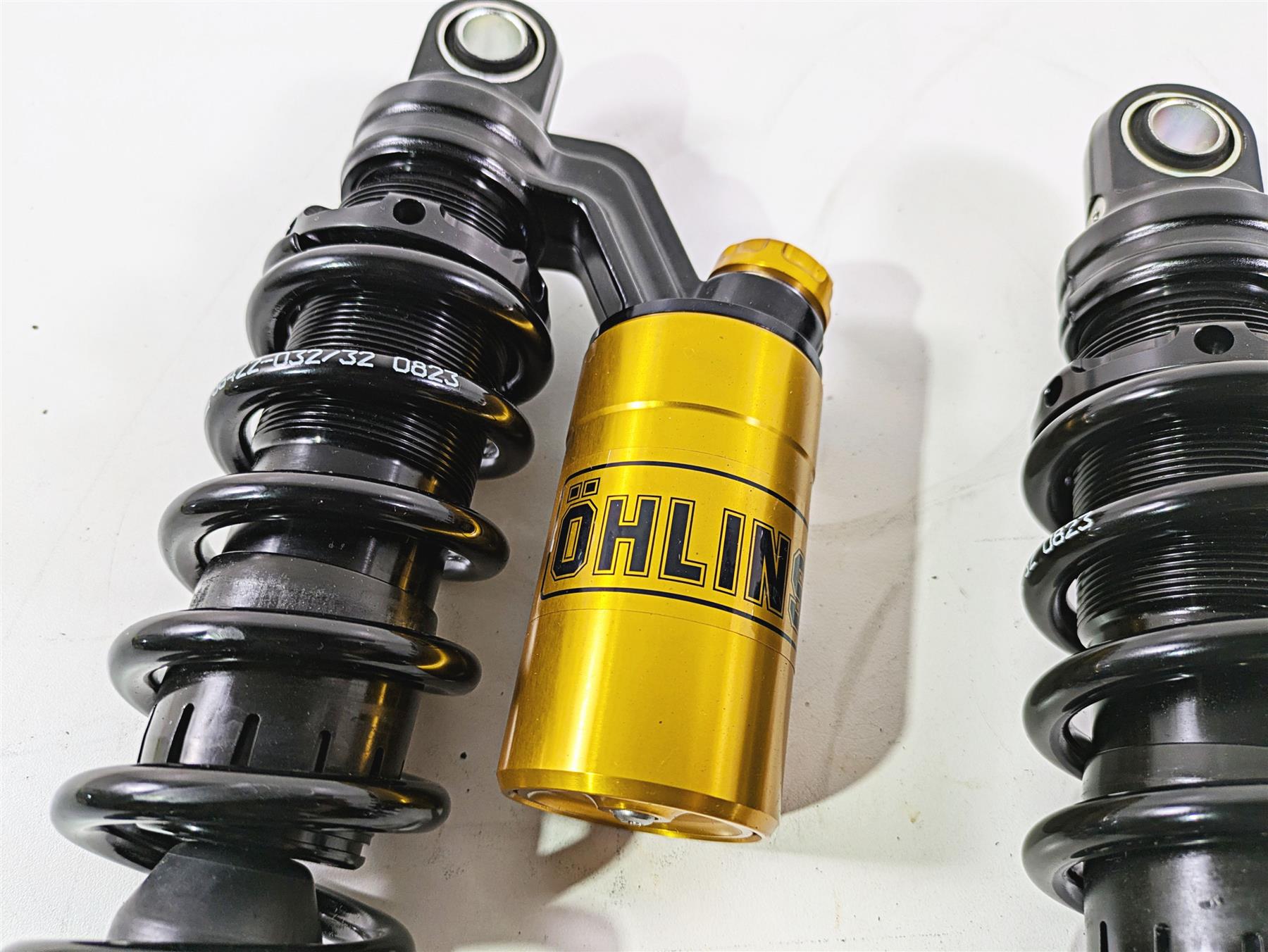 2017 Harley Dyna FXDB Street Bob Ohlins STX36 Blackline Piggyback Shocks HD764LE {{ shop.shopifyCountryName }} - Mototech271
