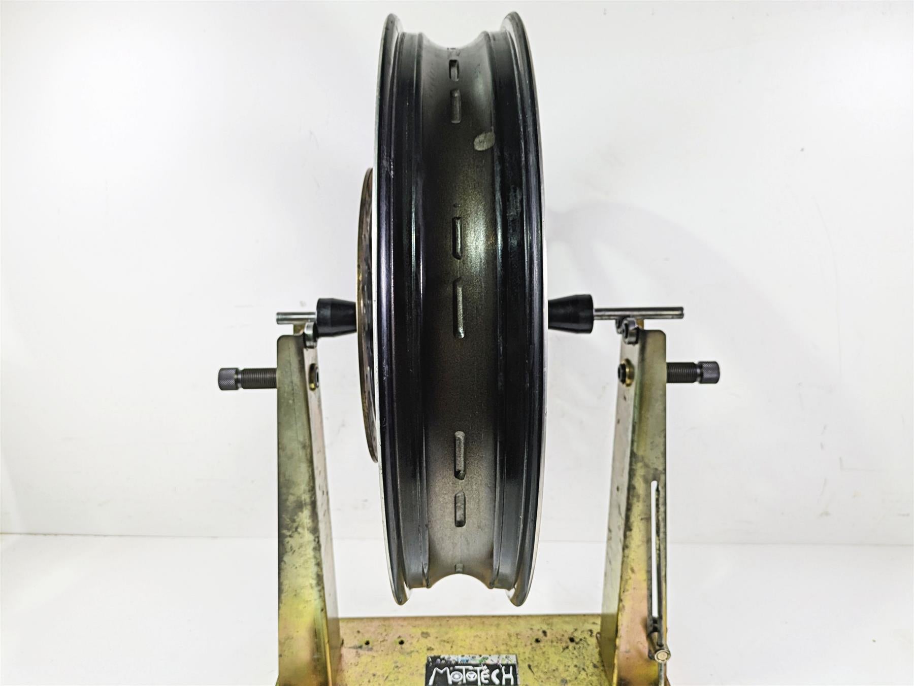 2018 Harley FXBR Softail Breakout Front 21x3.5 Wheel Rim - Dent Runout 43300433 {{ shop.shopifyCountryName }} - Mototech271