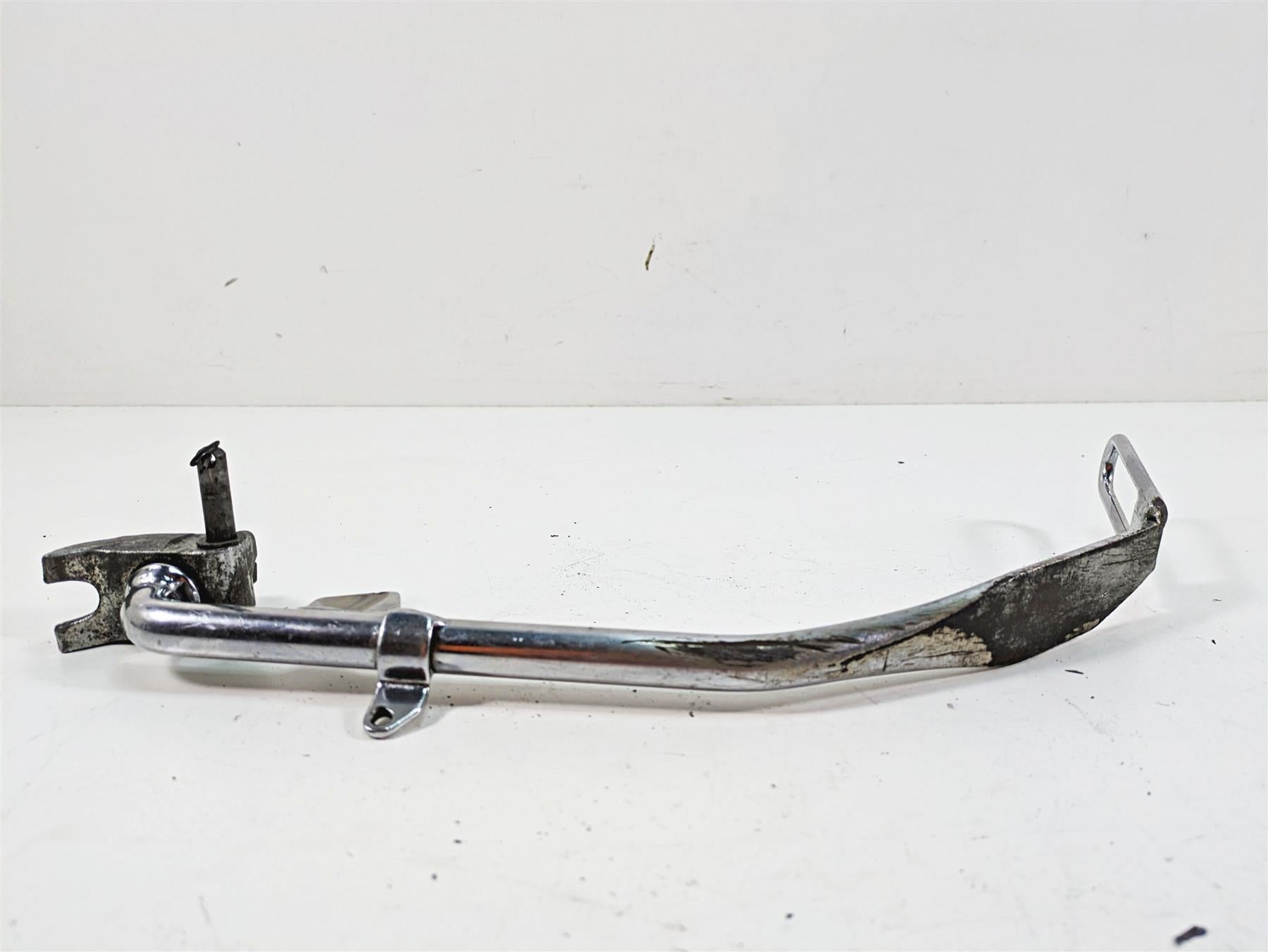 2009 Harley FXDC Dyna Super Glide Custom Side Kickstand Kick Stand 49704-90H {{ shop.shopifyCountryName }} - Mototech271