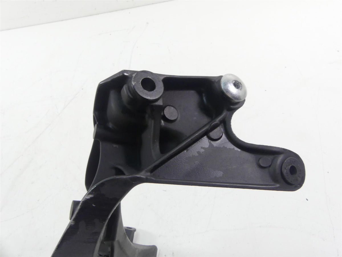 2018 Honda CBR1000 RR SC77 Front Fairing Stay Support Bracket 64501-MKF-D40 {{ shop.shopifyCountryName }} - Mototech271