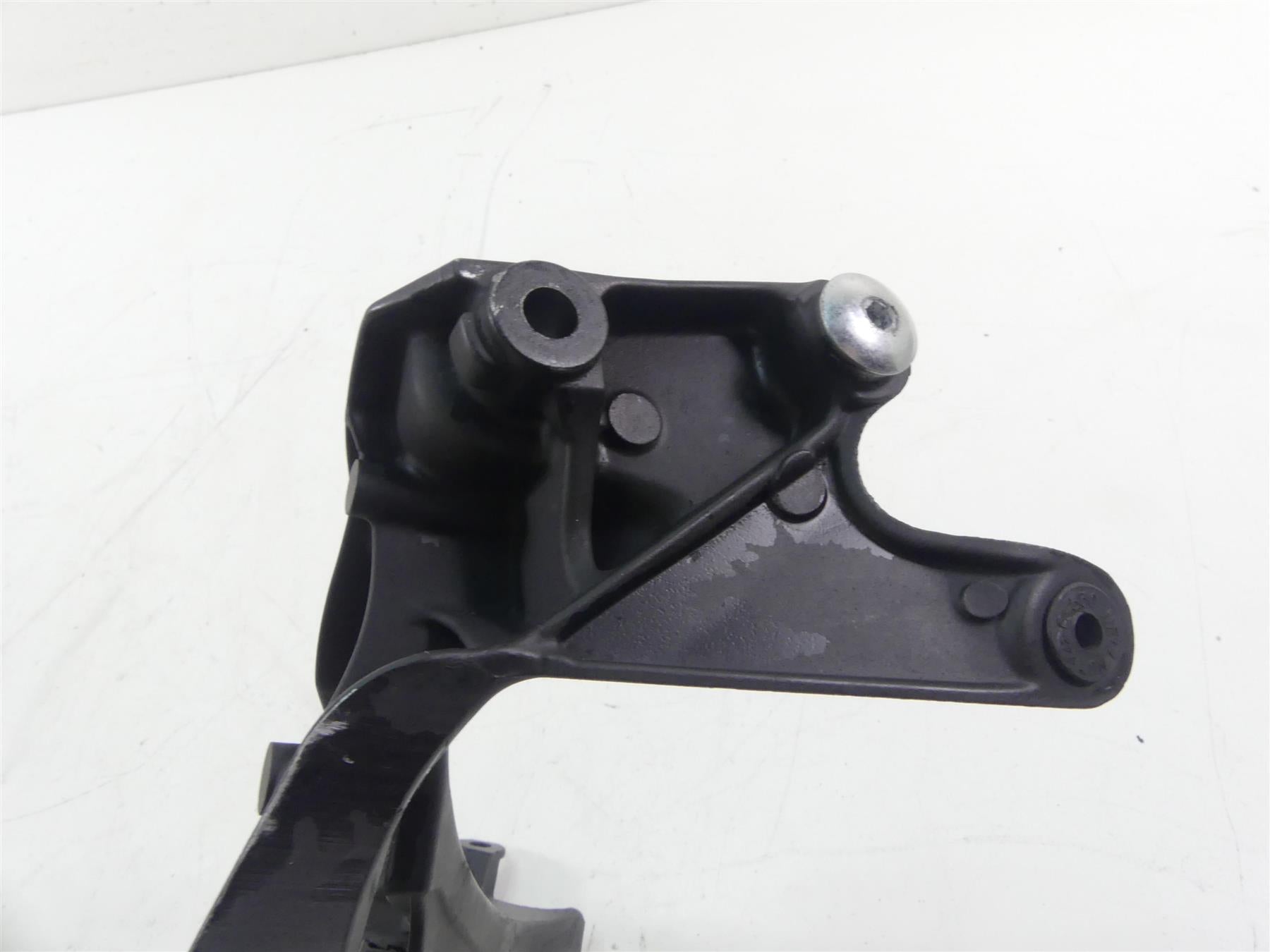 2018 Honda CBR1000 RR SC77 Front Fairing Stay Support Bracket 64501-MKF-D40 {{ shop.shopifyCountryName }} - Mototech271