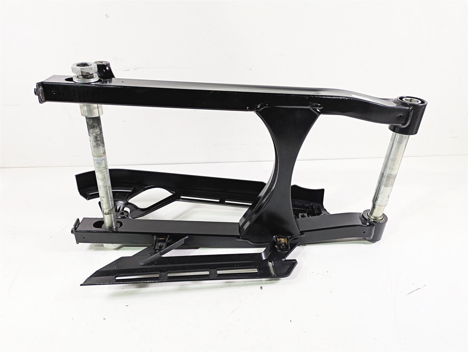 2024 Harley Sportster RH975 S Rear Swingarm & Axle Set 47400137 {{ shop.shopifyCountryName }} - Mototech271