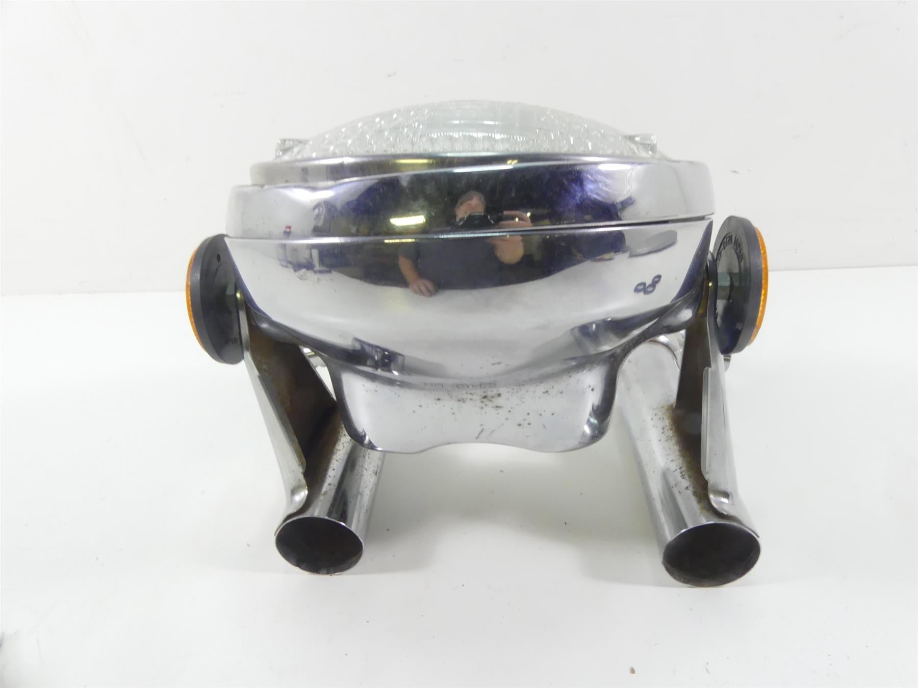1980 Honda CB750C Custom Headlight Head Light & Mounts 61301-461- 61301-460-000 {{ shop.shopifyCountryName }} - Mototech271