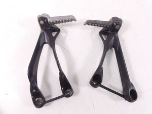 2008 Kawasaki ZX6R Ninja Rear Passenger Foot Peg Set 35063-0144-W9 35063-0145-W9