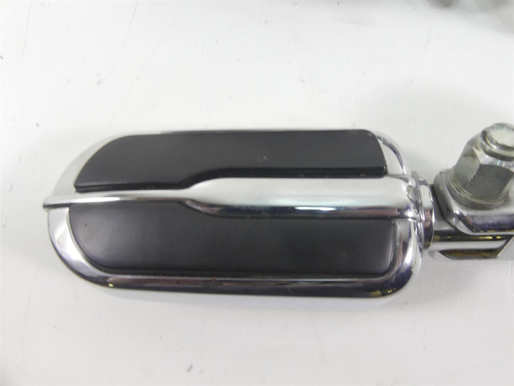2009 Harley FLHTCU SE4 CVO E-Glide Oem Highway Footpeg Foot Peg Set 50988-02A {{ shop.shopifyCountryName }} - Mototech271