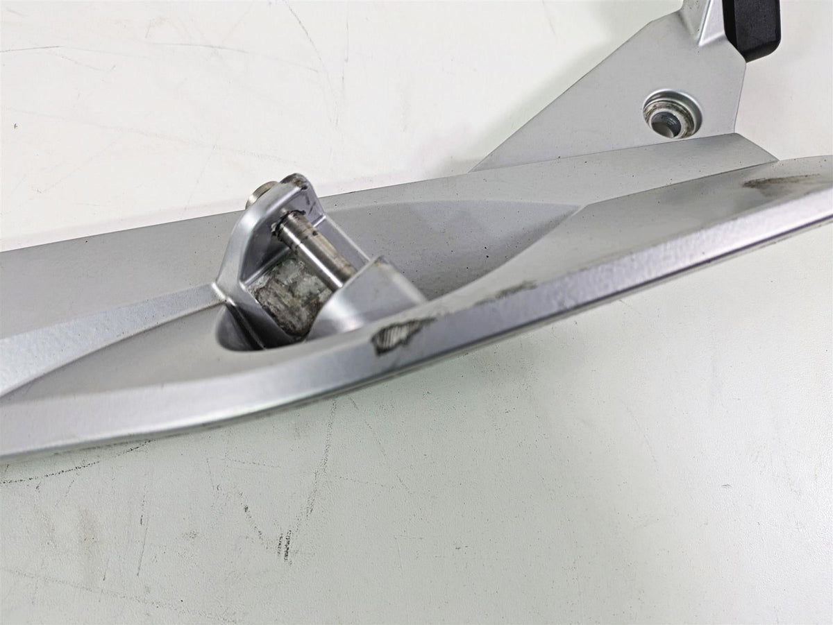 2010 BMW R1200RT K26 Left Foot Peg Bracket & Shifter Shift Lever 46717675289 {{ shop.shopifyCountryName }} - Mototech271