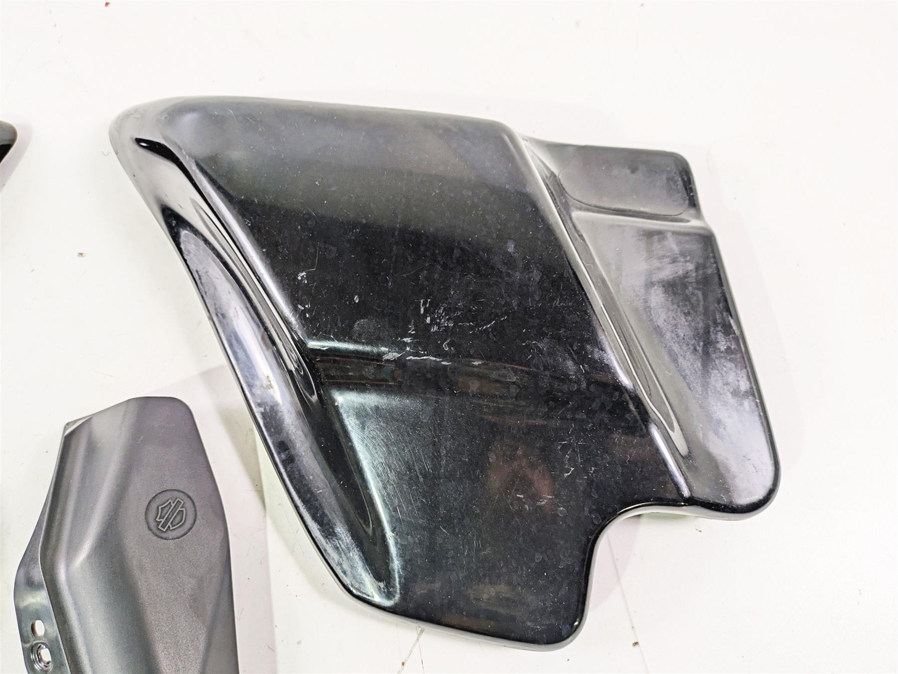 2008 Harley Touring FLHTP Electra Glide Side Cover Fairing Set 66048-97 66250-97 {{ shop.shopifyCountryName }} - Mototech271