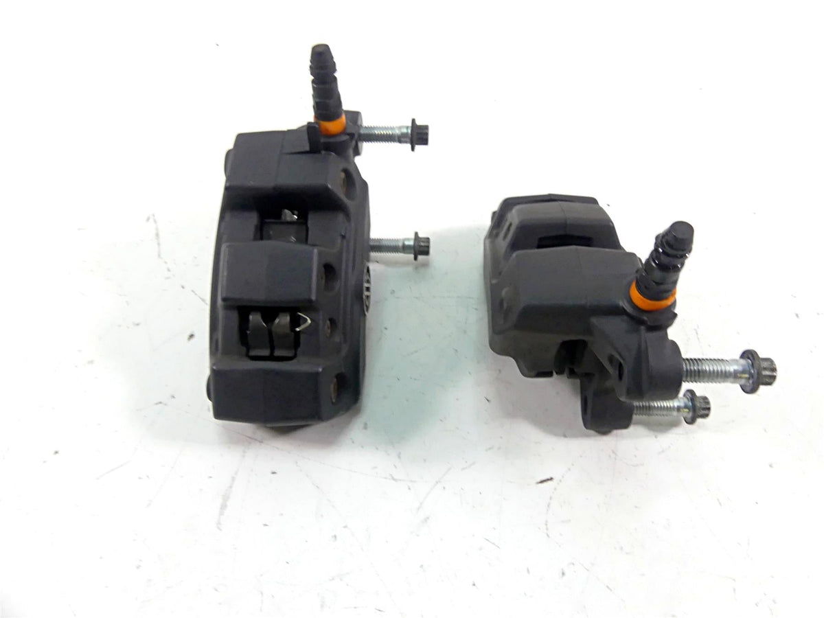 2015 Harley Davidson VRSCDX Night Rod Sp Front Brake Caliper Set 44731-08 {{ shop.shopifyCountryName }} - Mototech271