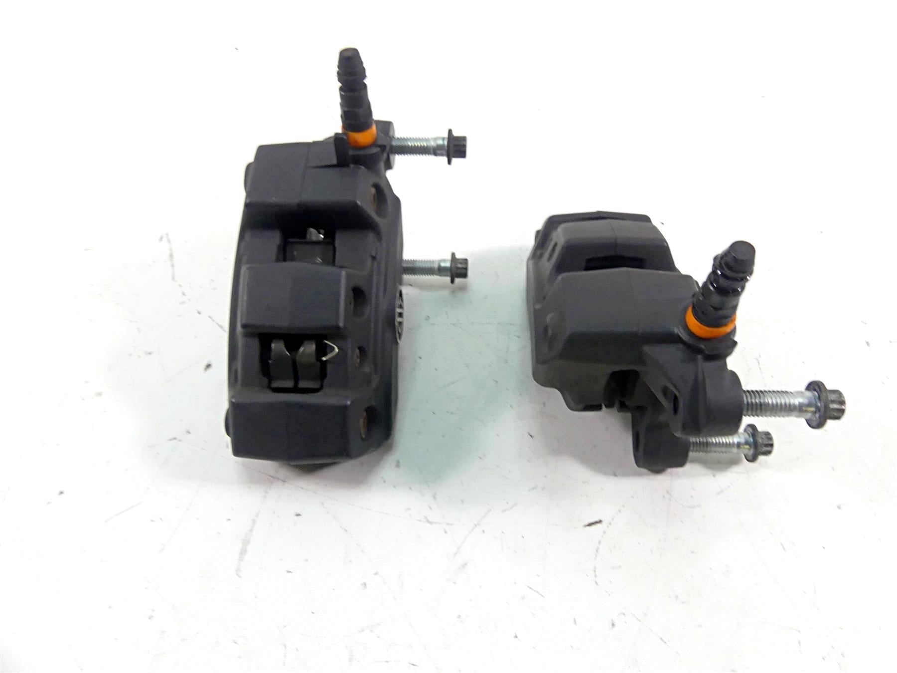 2015 Harley Davidson VRSCDX Night Rod Sp Front Brake Caliper Set 44731-08 {{ shop.shopifyCountryName }} - Mototech271