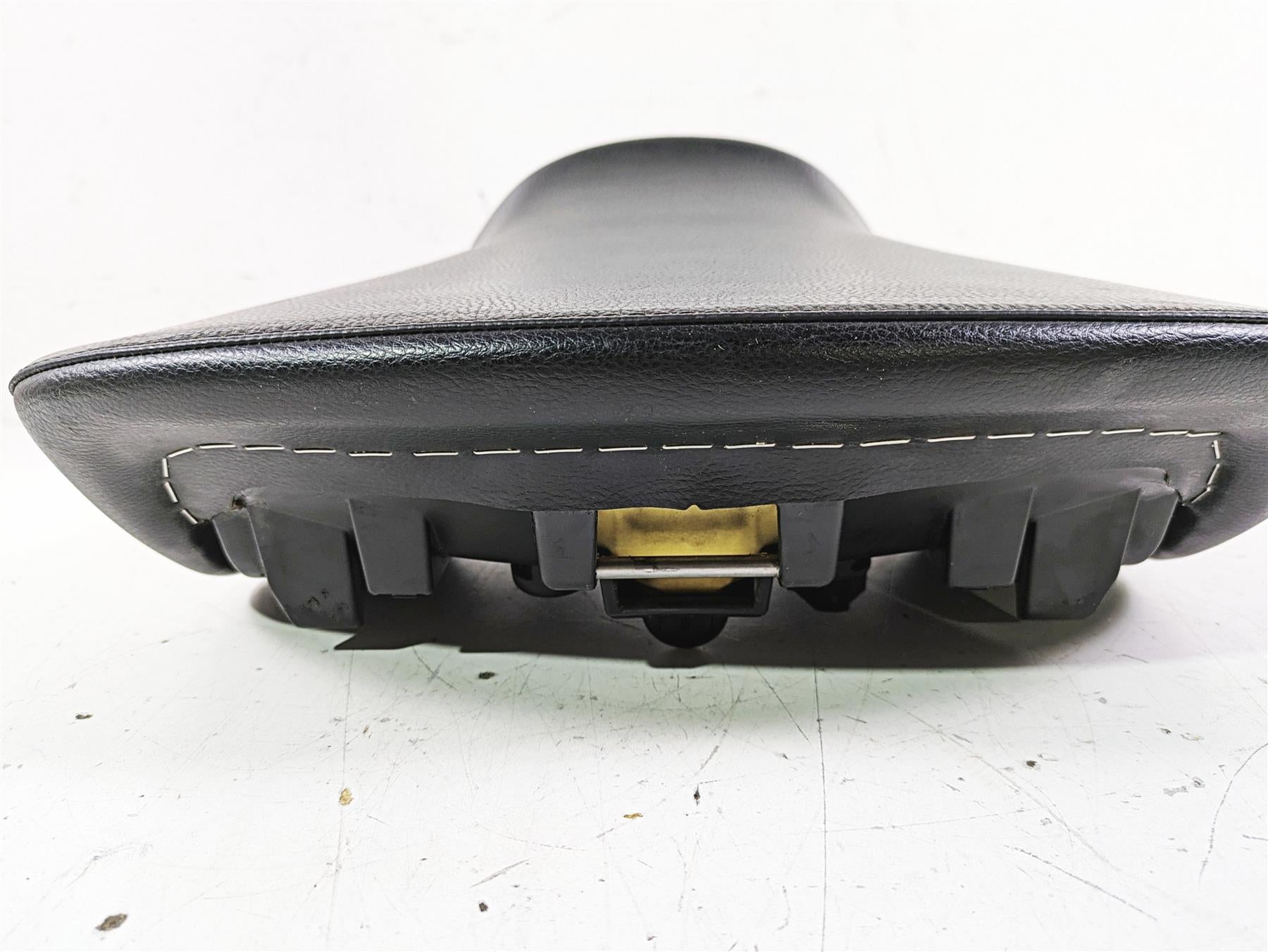 2014 BMW R1200 RT RTW K52 Front Heated Seat Saddle 52538544784 {{ shop.shopifyCountryName }} - Mototech271