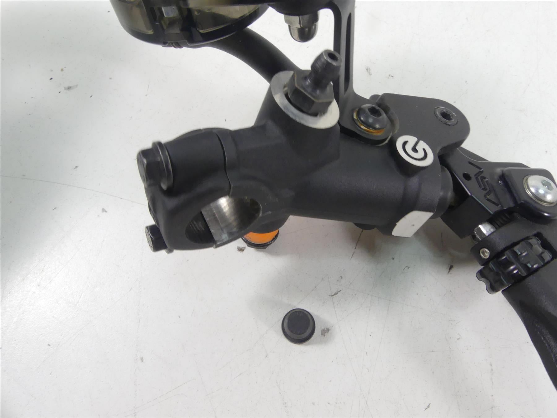 2021 Aprilia RS 660 Front Brembo Radial Brake Master Cylinder ASV Lever 2B007724 {{ shop.shopifyCountryName }} - Mototech271
