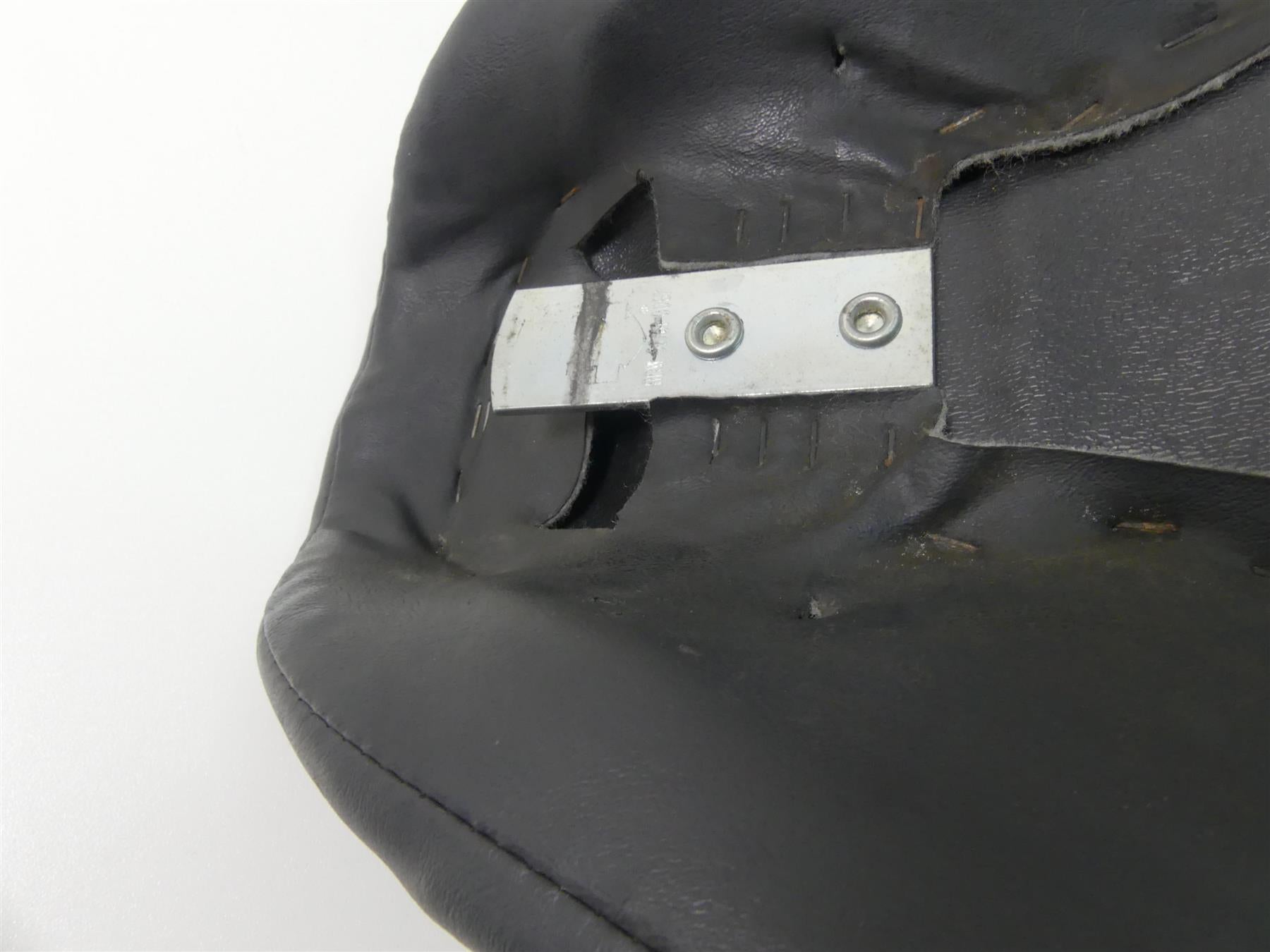 2008 Harley Softail FLSTSB Cross Bones Sundowner Deep Bucket Seat -Read 51468-06 {{ shop.shopifyCountryName }} - Mototech271