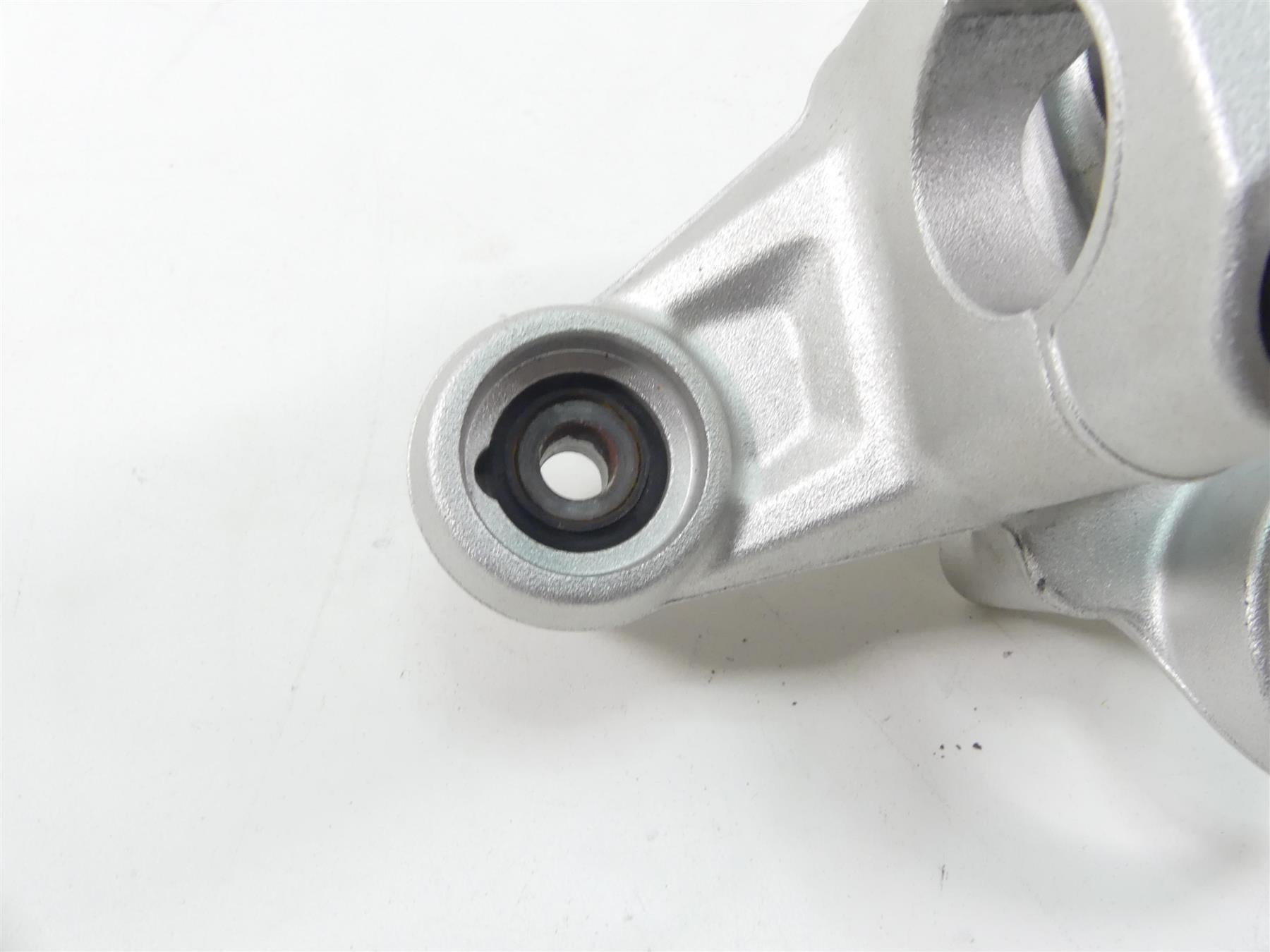 2019 BMW R1250GS K50 Upper Triple Tree Steering Clamp 31428555851 {{ shop.shopifyCountryName }} - Mototech271