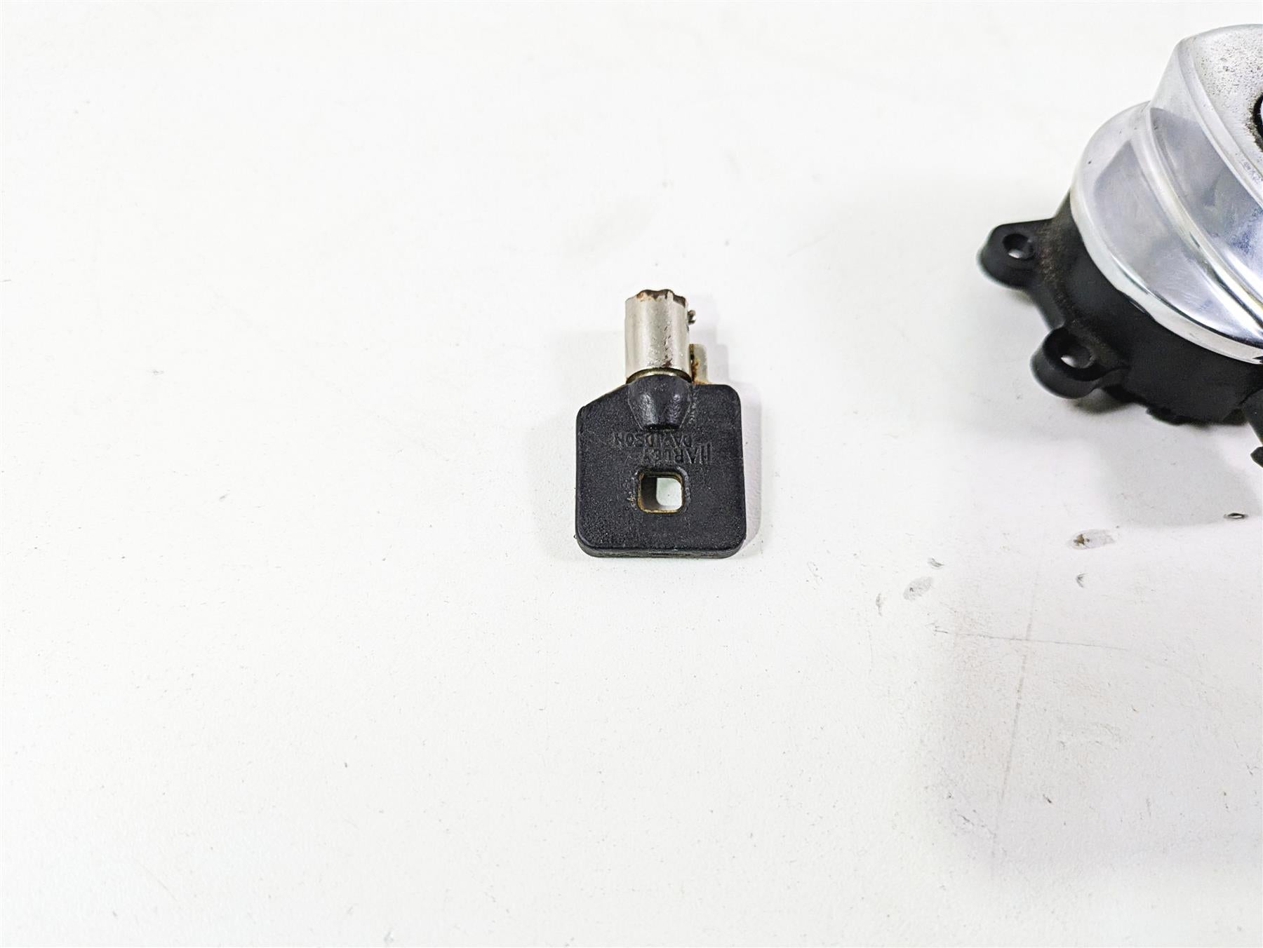 2014 Harley FLS Softail Slim Ignition Switch Key Lock Set 71400076 {{ shop.shopifyCountryName }} - Mototech271