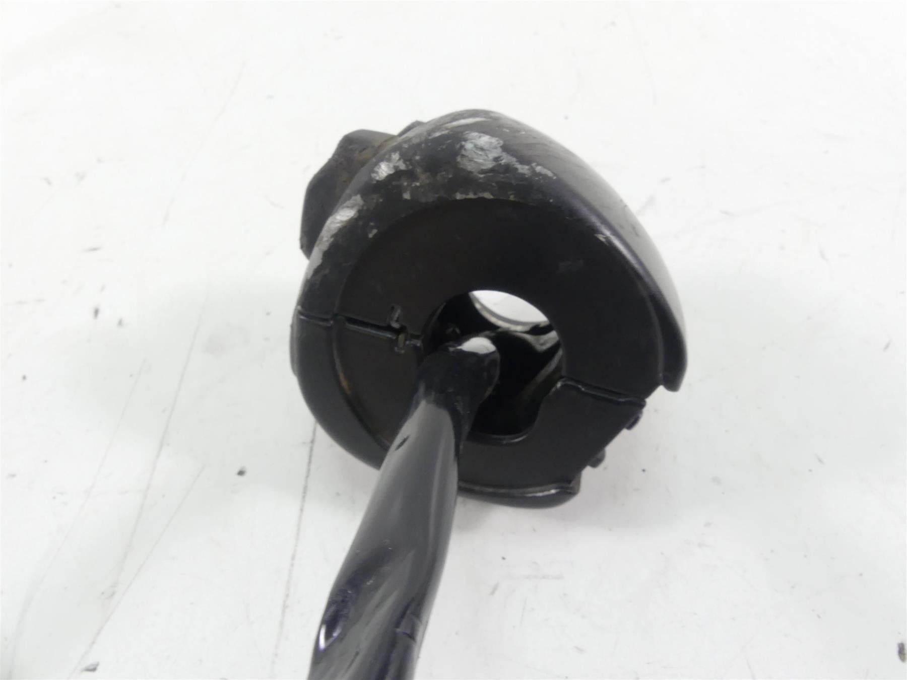 2011 Harley VRSCF Muscle Rod Left Hand Turn Signal Light Control Switch 71682-06 {{ shop.shopifyCountryName }} - Mototech271