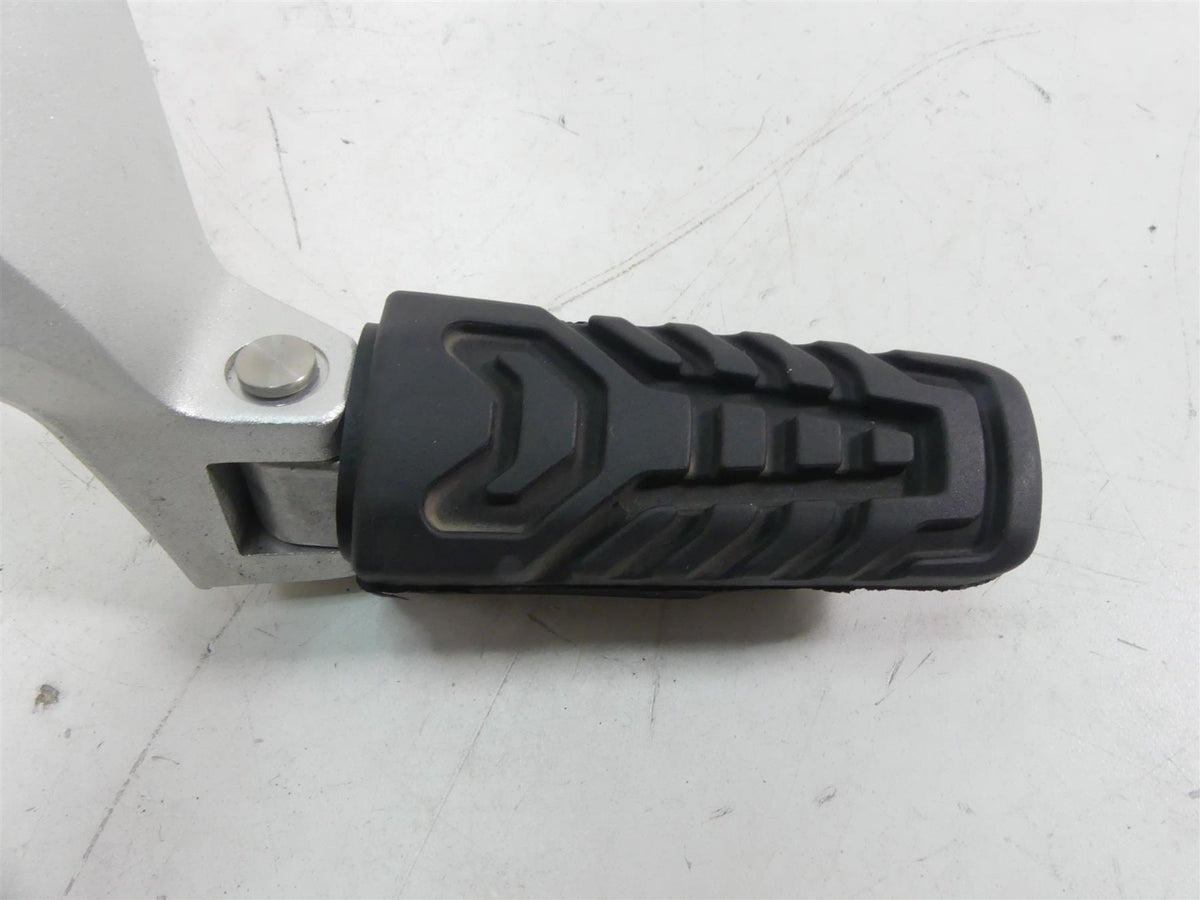 2017 BMW R1200RT K52 Rear Passenger Footpeg Set 46718534789 46718534790 {{ shop.shopifyCountryName }} - Mototech271