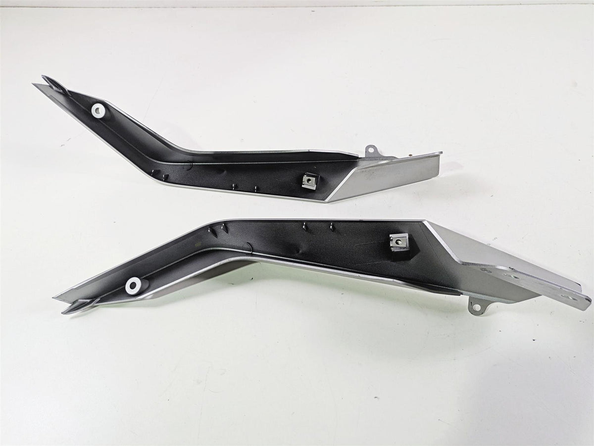 2017 KTM 1290 Super Duke GT Upper Front Fairing Side Set 61408003000 {{ shop.shopifyCountryName }} - Mototech271