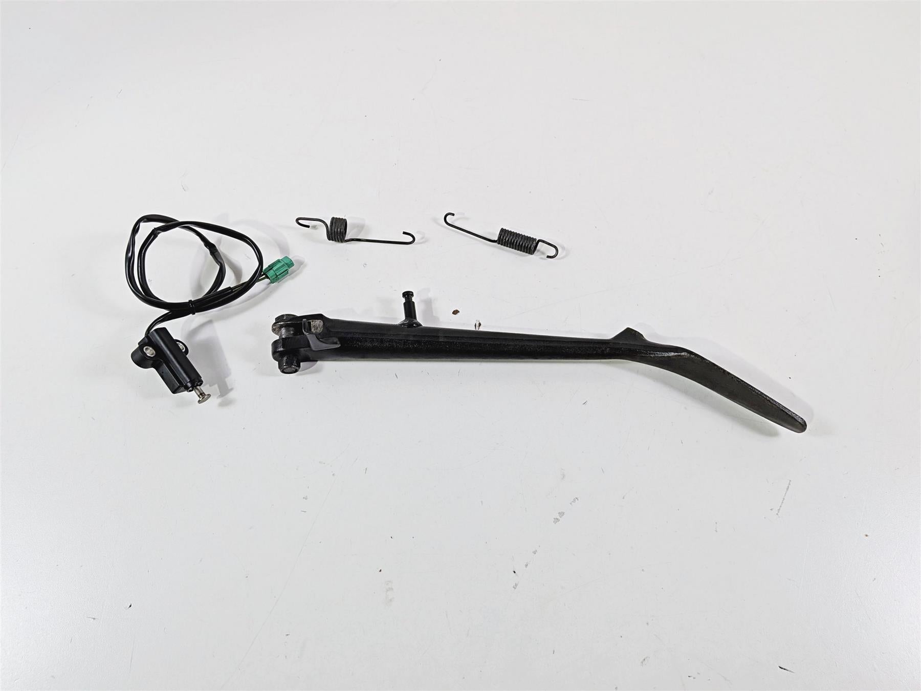 2014 Suzuki M109R VZR1800 Boulevard Side Kickstand Kick Stand 42310-48G20 {{ shop.shopifyCountryName }} - Mototech271