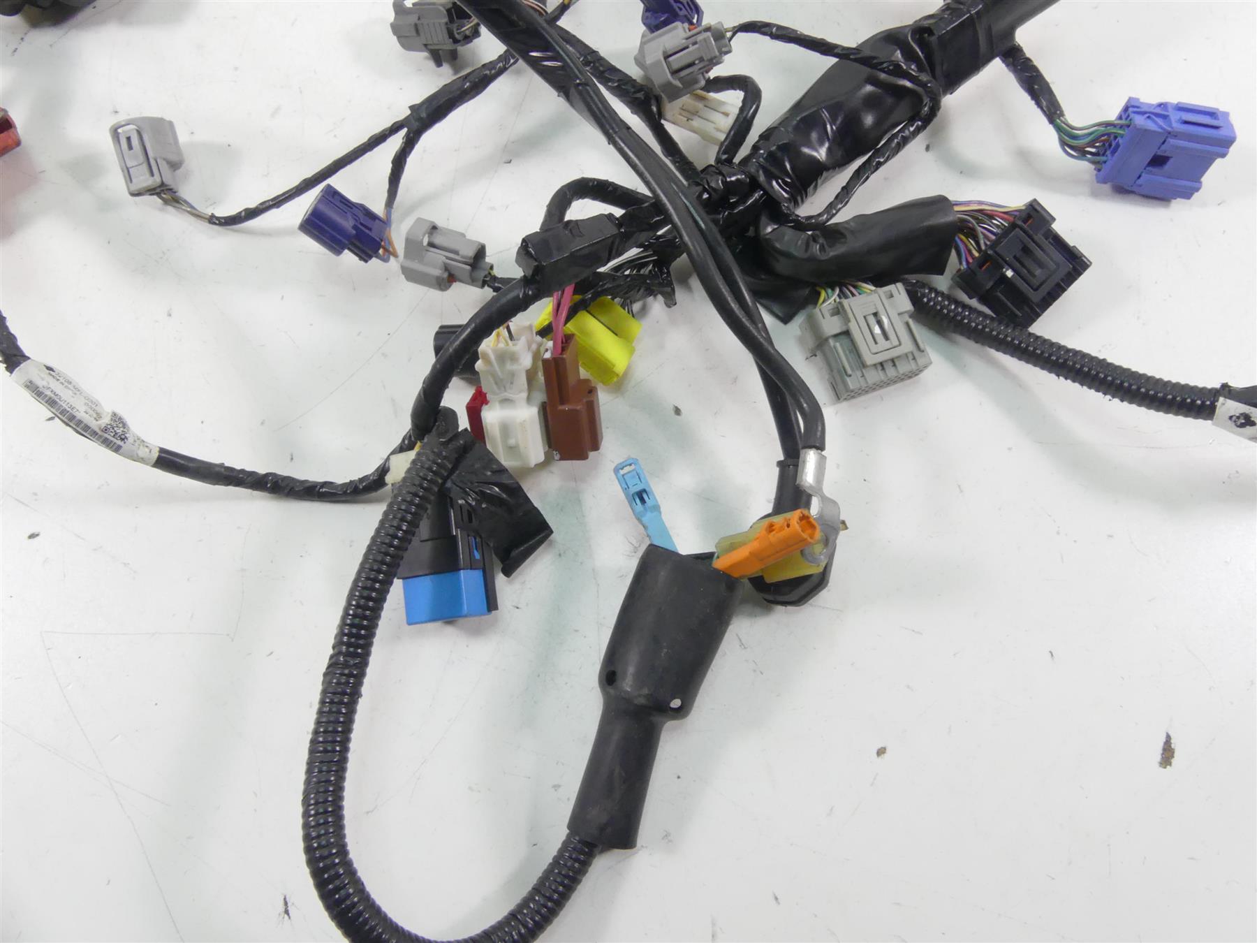 2015 Honda CBR1000 RR SC59 Wiring Harness Loom - No Cuts 32100-MGP-A90 {{ shop.shopifyCountryName }} - Mototech271