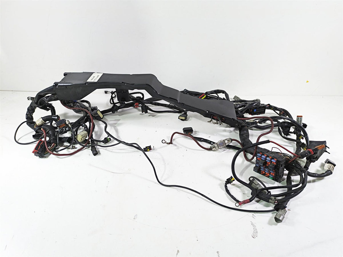 2008 Harley Touring FLHTCU E-Glide 105TH Wiring Harness Loom -Abs 70121-08 {{ shop.shopifyCountryName }} - Mototech271