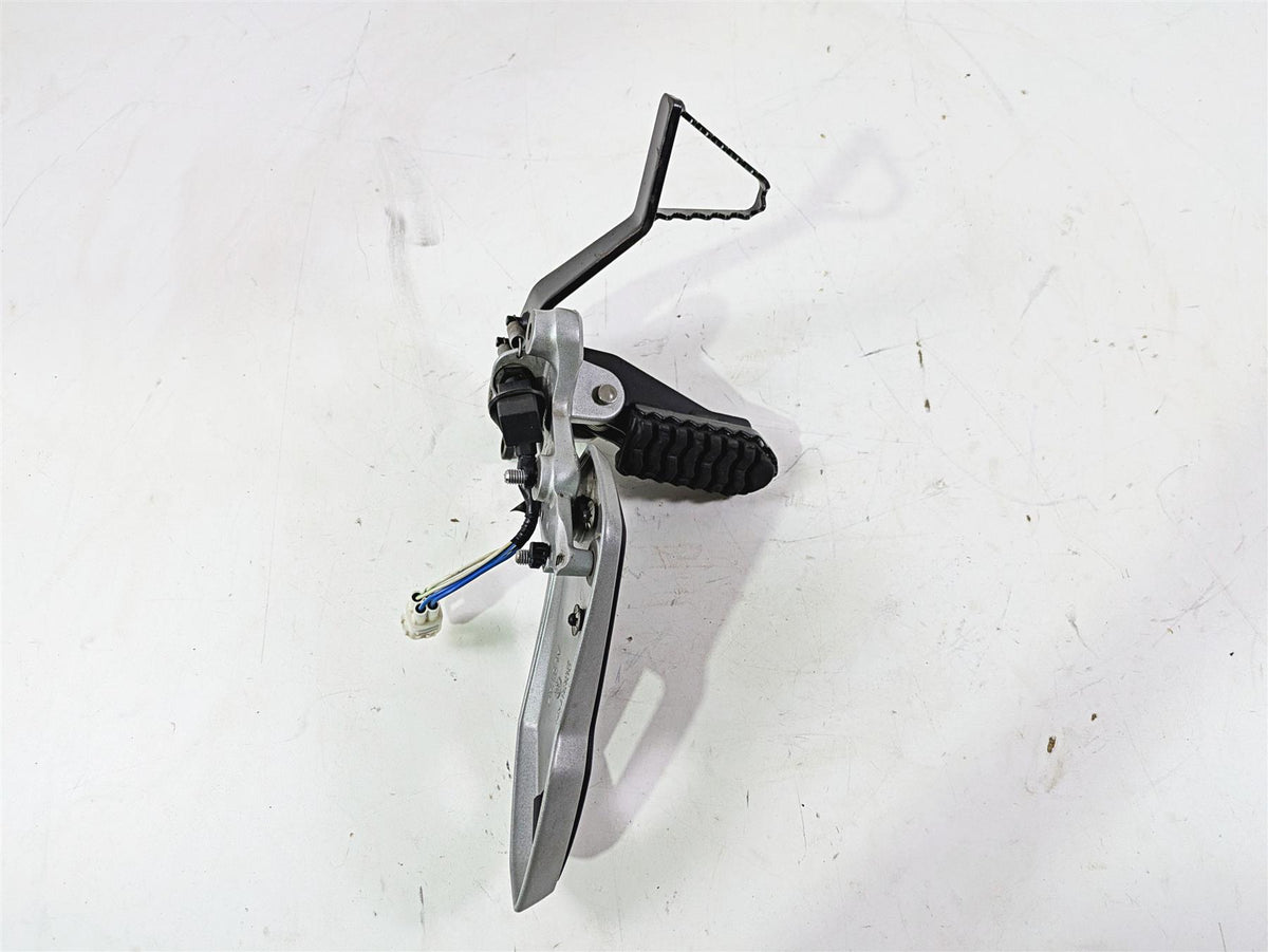 2013 Triumph Tiger 1215 Explorer Right Front Footpeg & Brake Pedal T2080788 {{ shop.shopifyCountryName }} - Mototech271