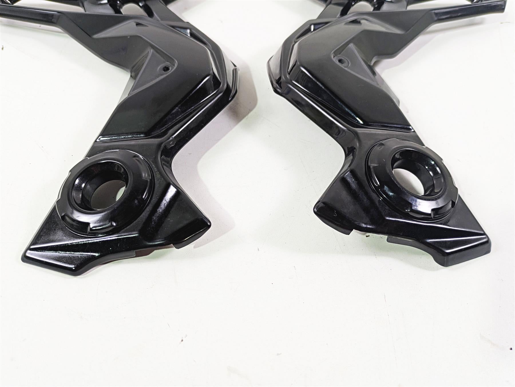 2020 Kawasaki Z900 ZR900 Xxun Moto Left Right Pivot Cover Fairing Set 7051 {{ shop.shopifyCountryName }} - Mototech271