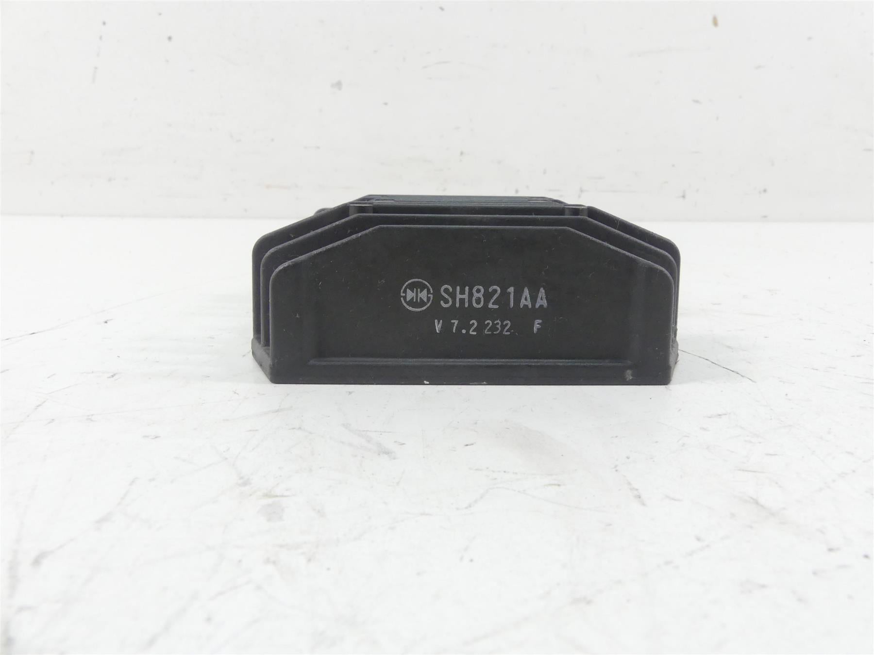 2018 Ducati Hypermotard 939 SP Rectifier Voltage Regulator 54040321A SH821AA {{ shop.shopifyCountryName }} - Mototech271