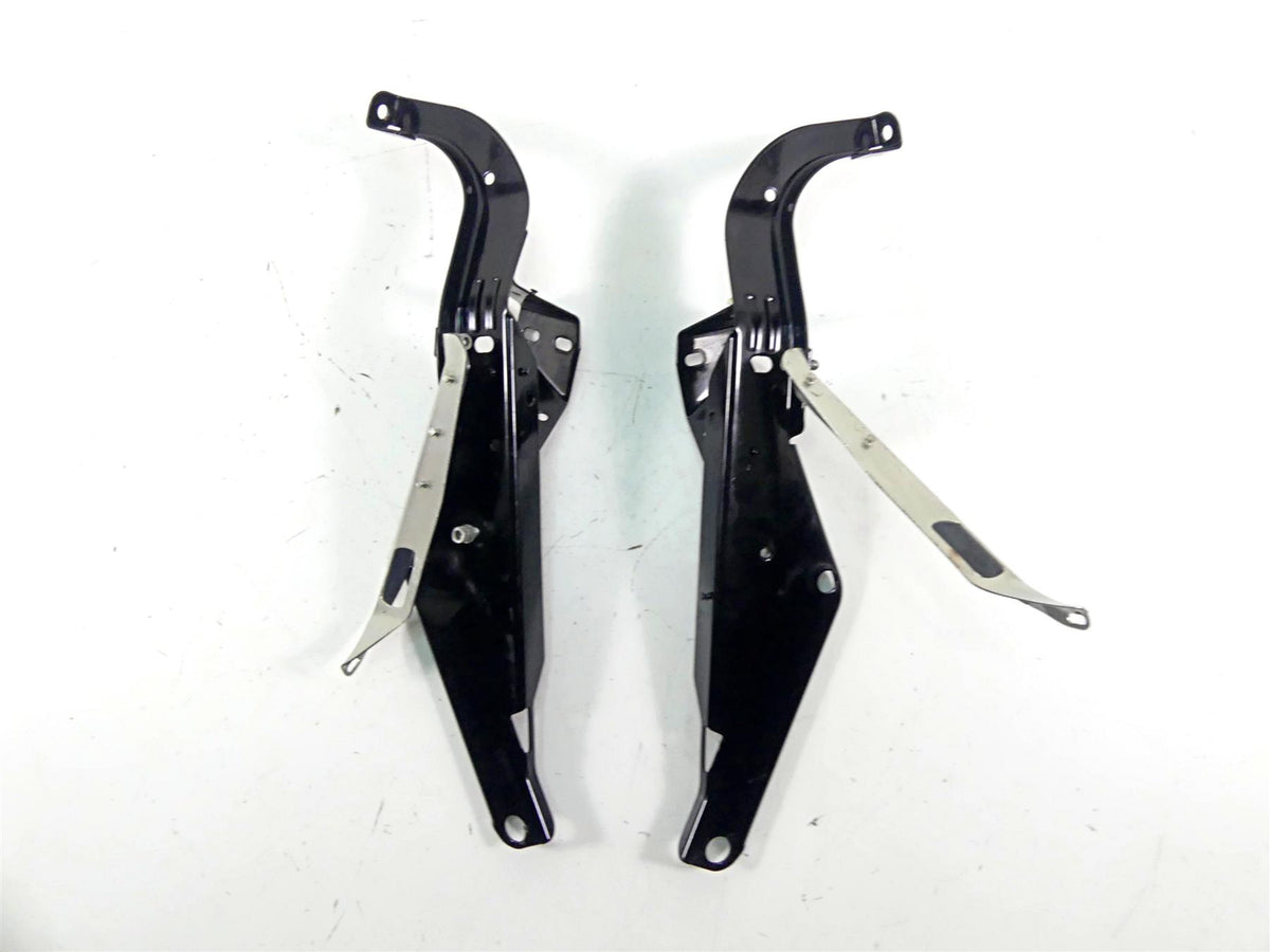 2008 Harley Touring FLHX Street Glide Front Fairing Mount Holder Set 58479-96B {{ shop.shopifyCountryName }} - Mototech271