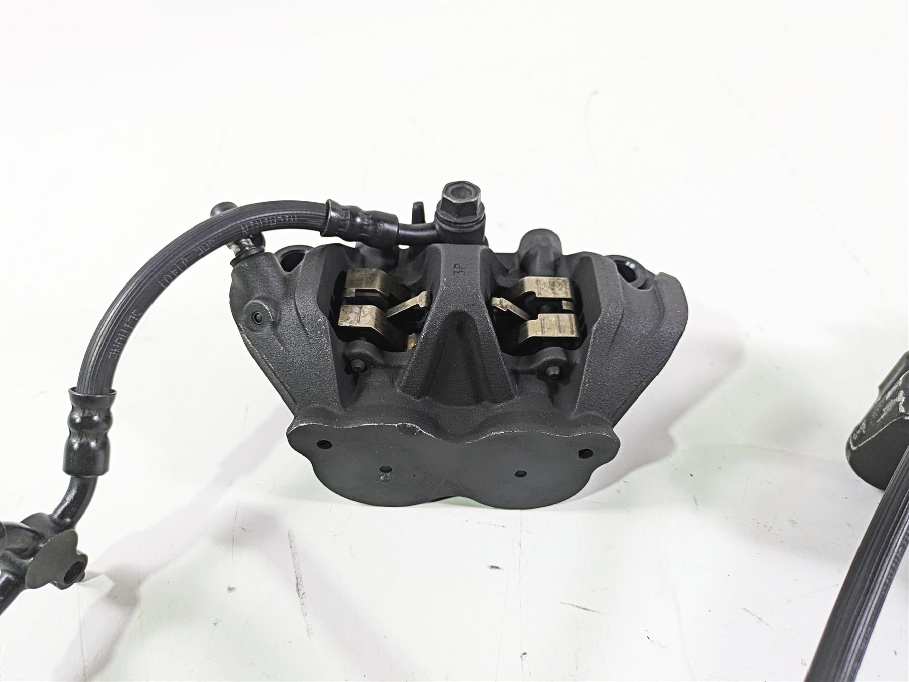 2017 Honda CBR600RR Tokico Front Brake Caliper 108mm 45150-MFL-881 45250-MFL-881 {{ shop.shopifyCountryName }} - Mototech271