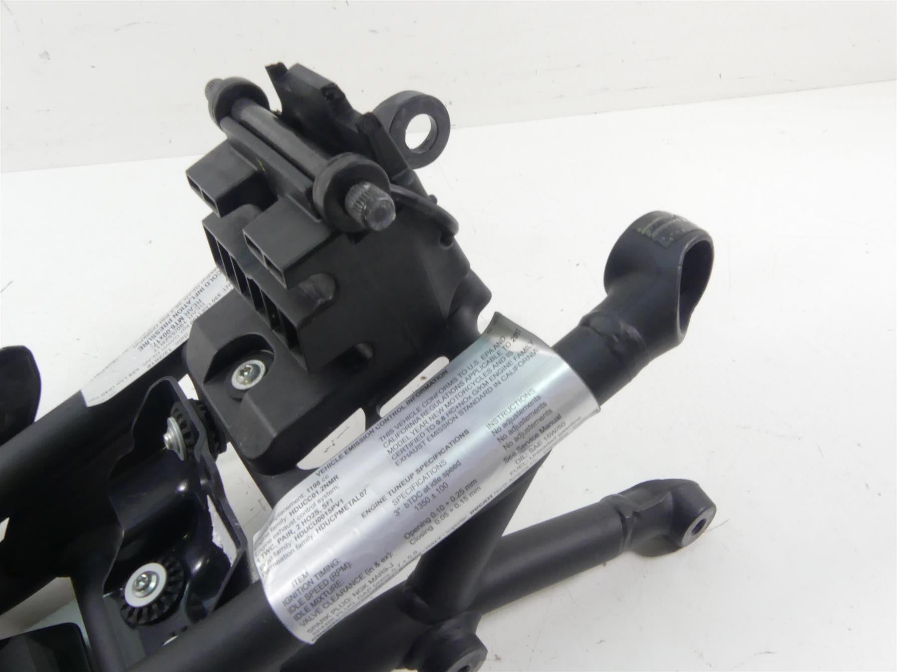 2017 Ducati Monster 1200 S Straight Subframe Sub Frame & Inner 47017981BA {{ shop.shopifyCountryName }} - Mototech271