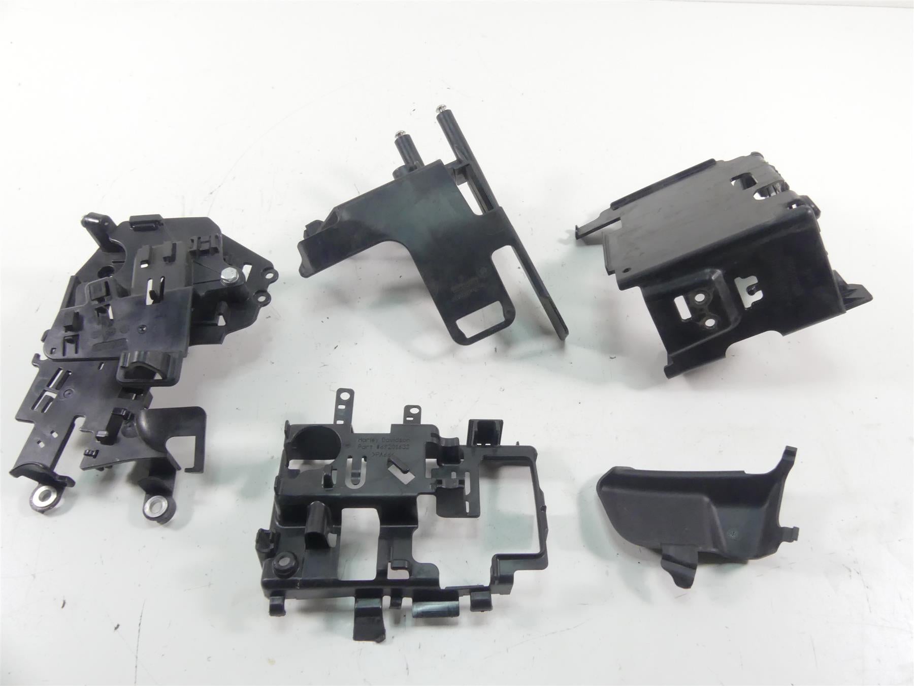2021 Harley Softail FLSB Sport Glide Electrical Battery Holder Set 69201632 | Mototech271