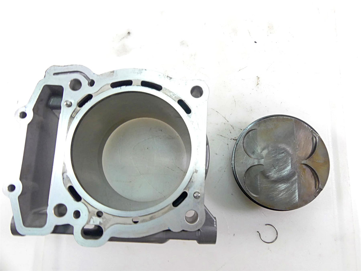 2016 KTM 1290 Super Duke R Front Cylinder Jug & Piston Set 6133003820024 {{ shop.shopifyCountryName }} - Mototech271