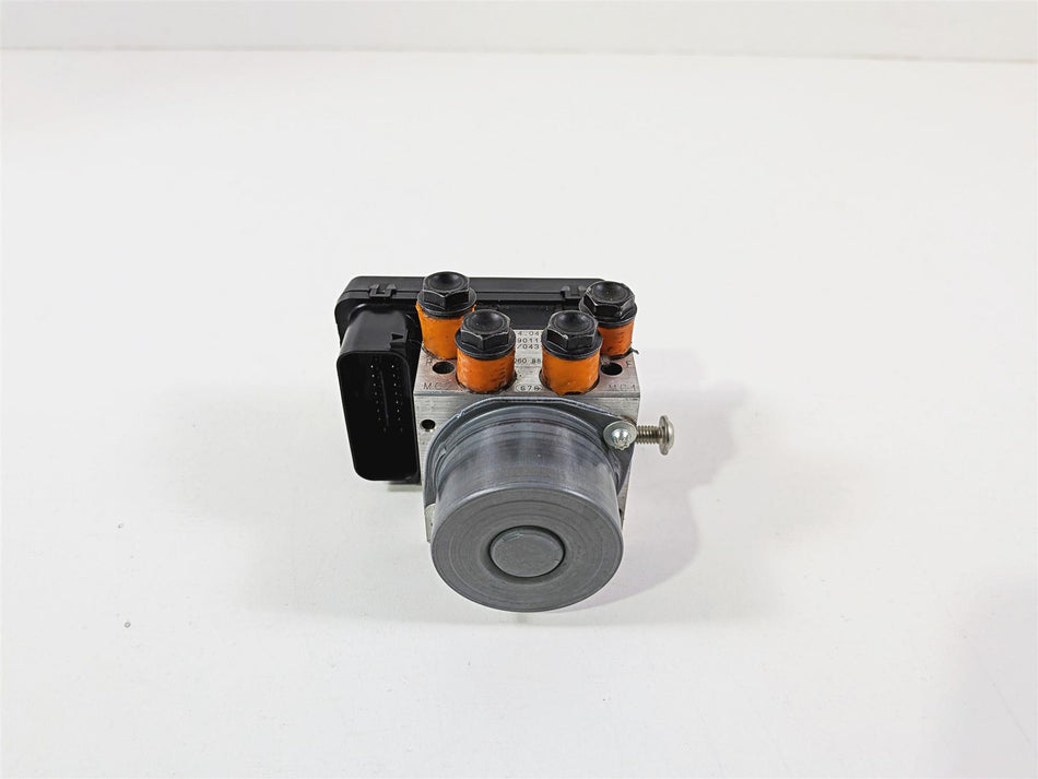 2019 Ducati 959 Panigale Abs Brake Pump Pressure Unit Module 54240421C {{ shop.shopifyCountryName }} - Mototech271