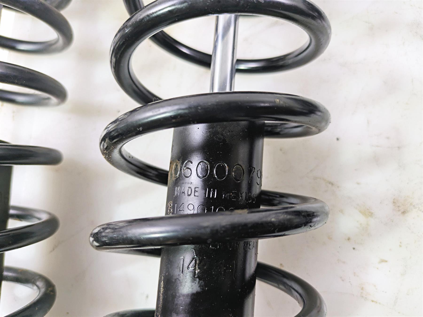 2011 Can-Am Outlander 650 4X4 XT Front Rear Shock Set - Read 706201110 706000792 {{ shop.shopifyCountryName }} - Mototech271