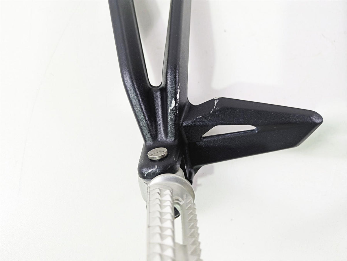 2024 Triumph Street Triple 765 R Rear Passenger Footpeg Set T2088156 T2088157 {{ shop.shopifyCountryName }} - Mototech271