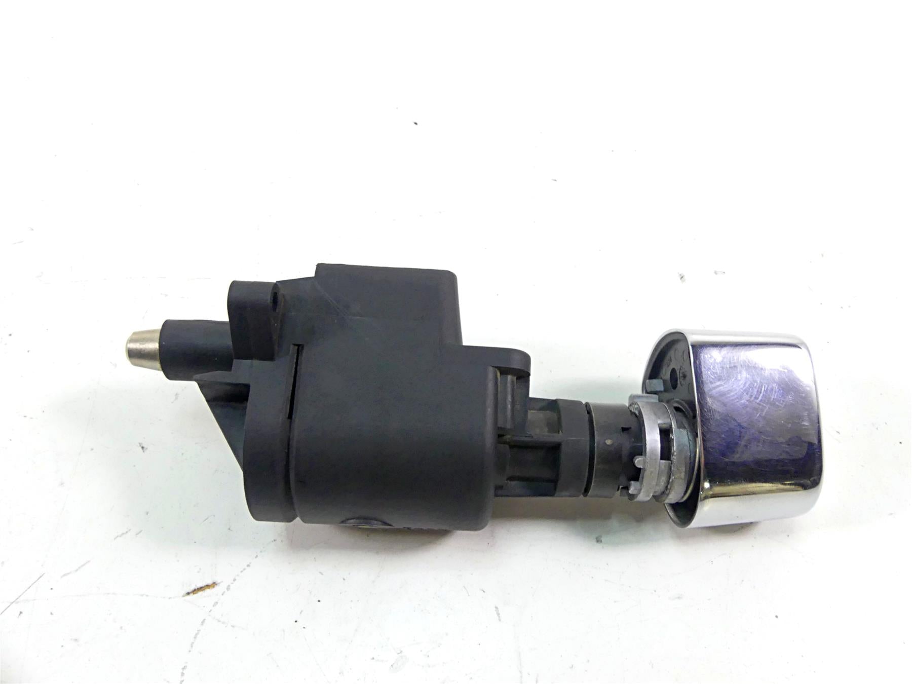 2008 Harley Touring FLHX Street Glide Ignition Switch Lock No Key - VIN 71572-06 {{ shop.shopifyCountryName }} - Mototech271