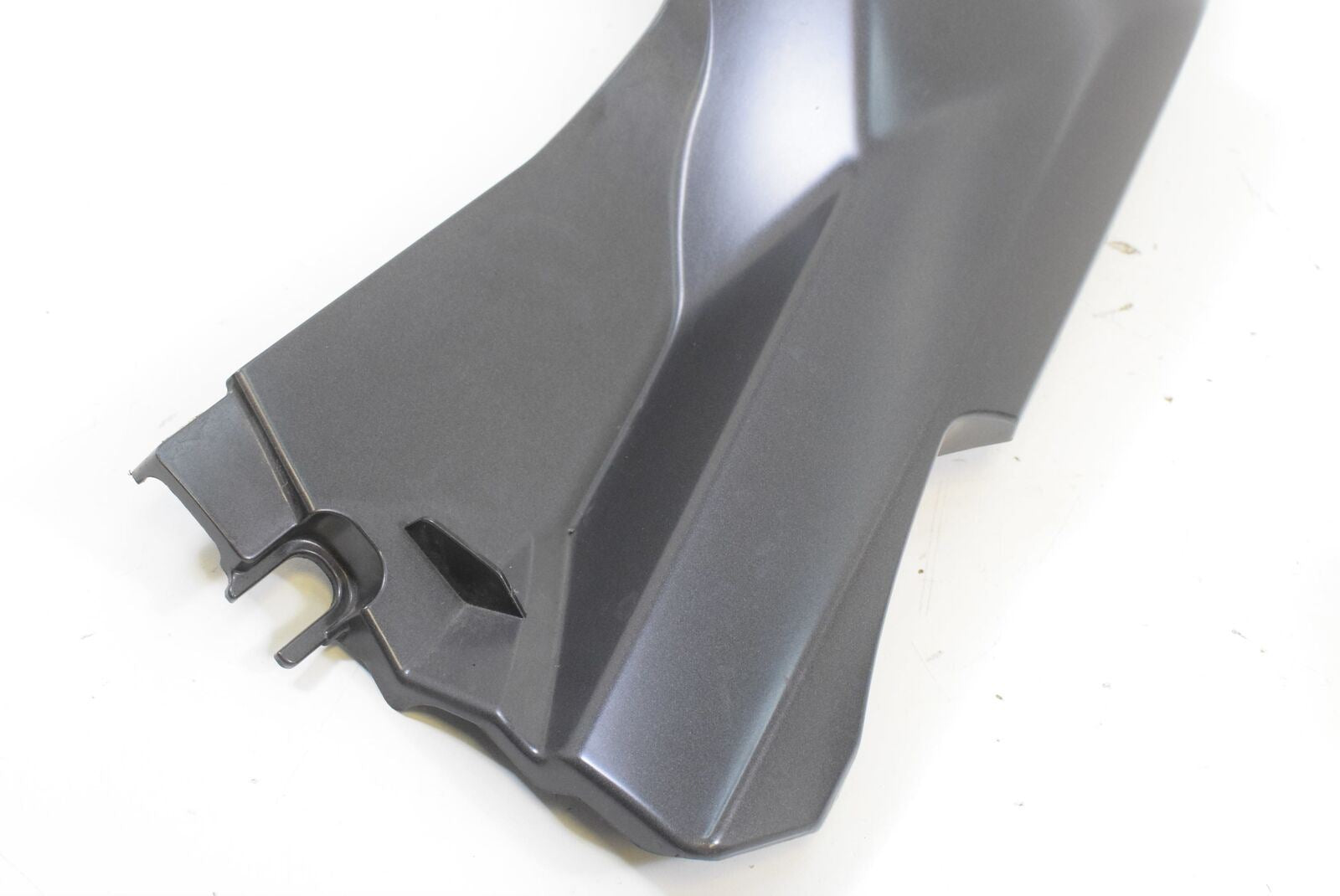 2007 BMW K1200 GT K44 Tail Side Fairing Fairing Set 46637711592 46637711591 {{ shop.shopifyCountryName }} - Mototech271