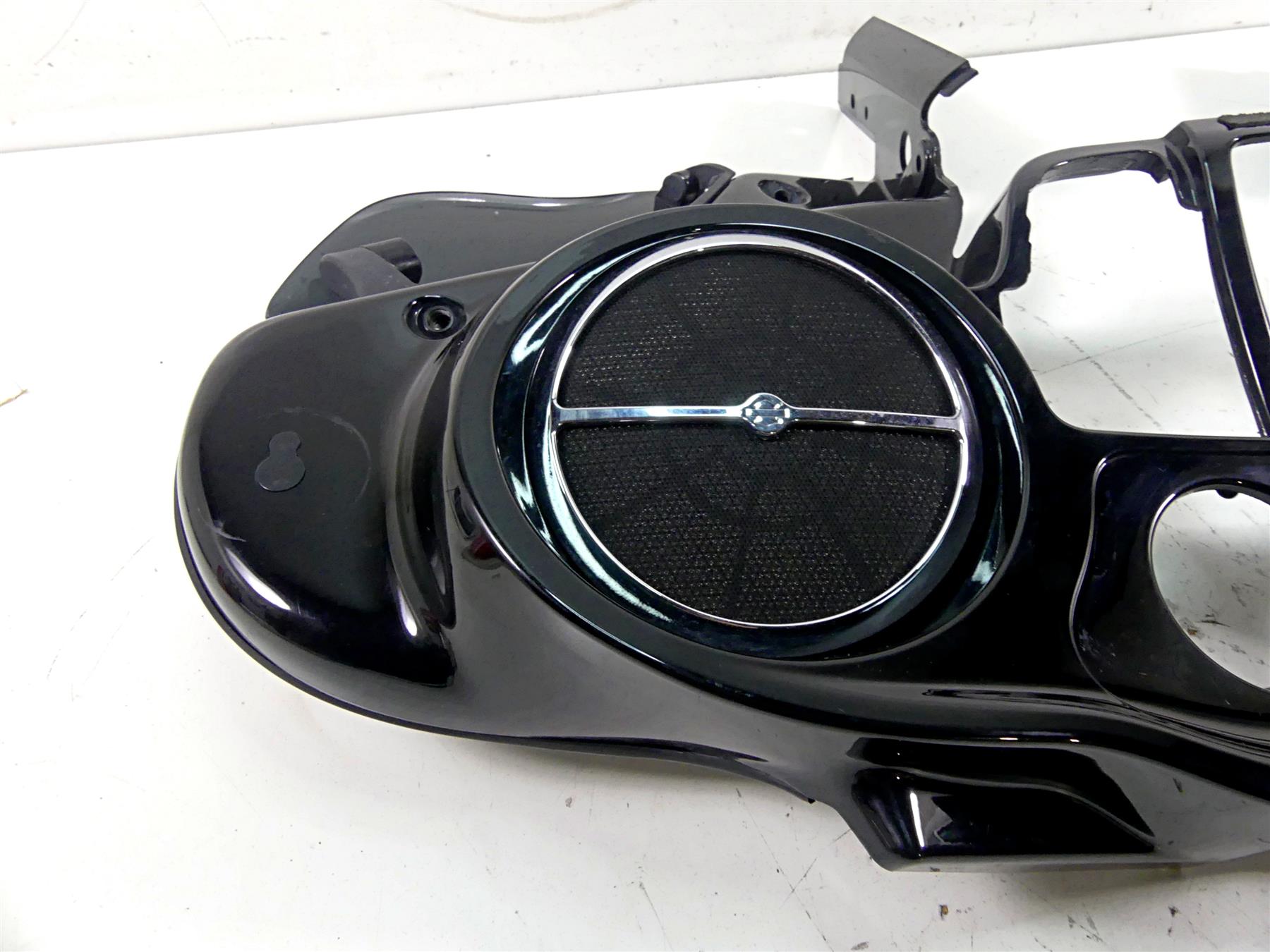 2015 Harley Touring FLHXS Street Glide Inner Front Fairing Cover 570000111 {{ shop.shopifyCountryName }} - Mototech271