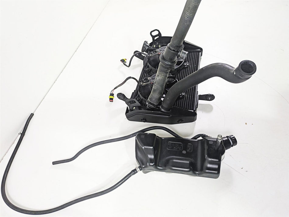 2015 Ducati Hypermotard 821 SP Radiator Fans Reservoir Hoses Set 54840981D {{ shop.shopifyCountryName }} - Mototech271