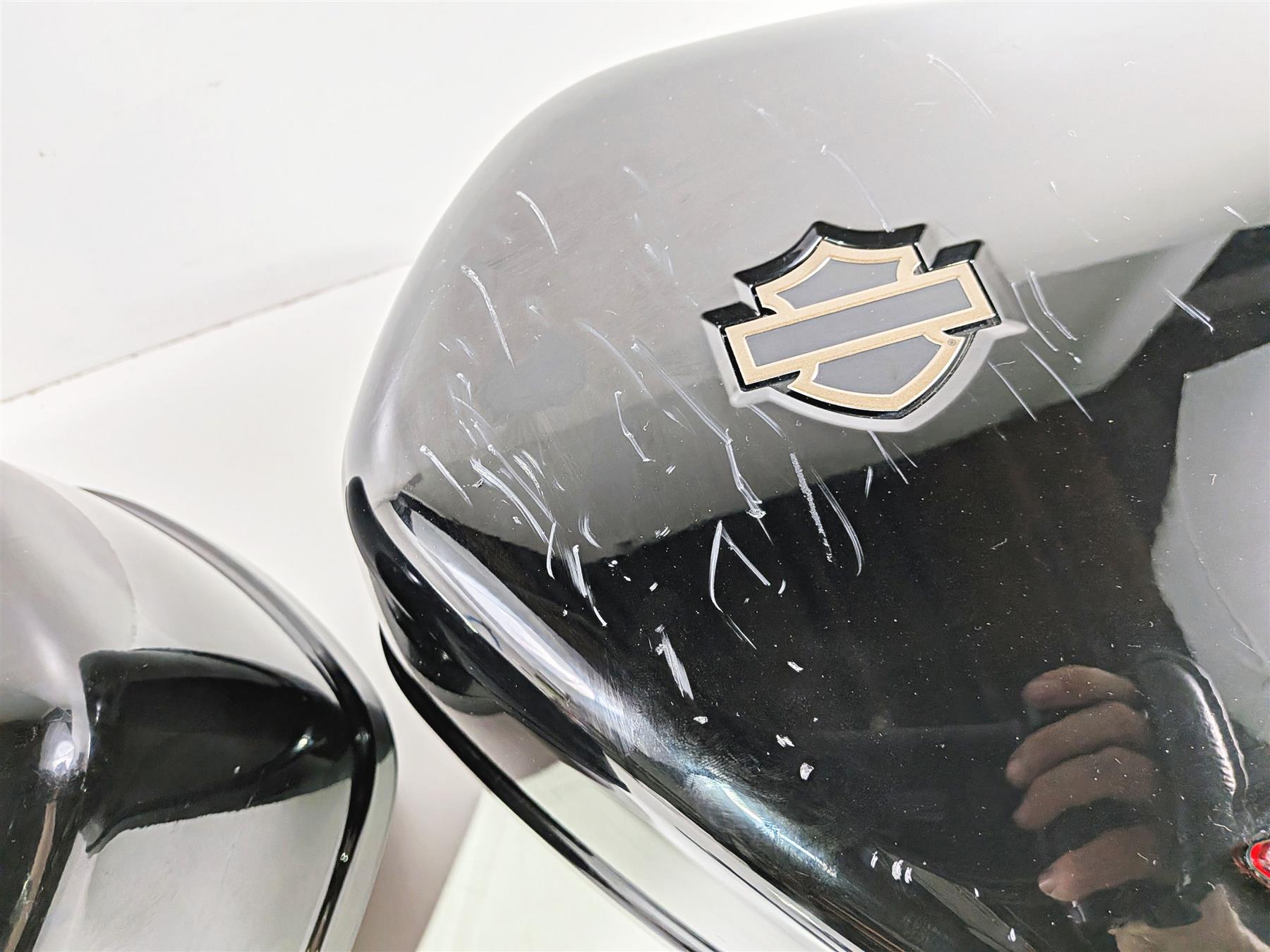 2024 Harley Softail FXLRST Low Rider Left Right Saddlebags & Mounts Set 90202264 {{ shop.shopifyCountryName }} - Mototech271