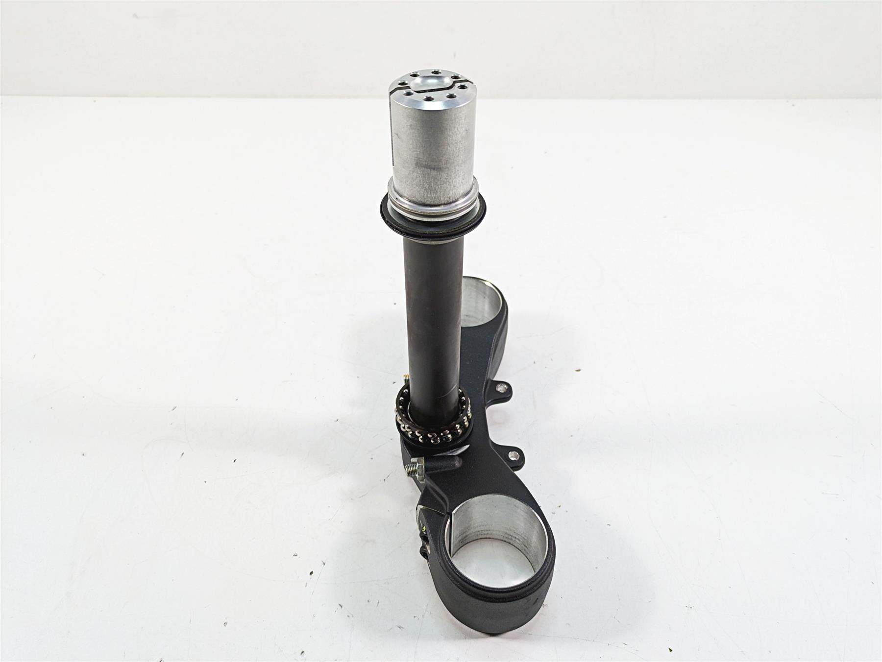 2020 Ducati Hypermotard 950 SP Lower Triple Tree Steering Clamp 34220763AA {{ shop.shopifyCountryName }} - Mototech271