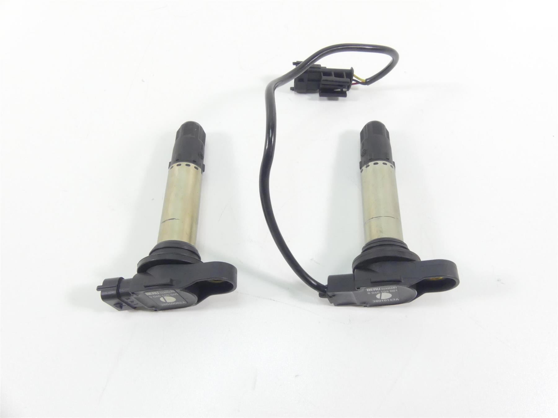 2004 Ducati 999 SBK Beru Ignition Coil Stick Coils Set 38010143A {{ shop.shopifyCountryName }} - Mototech271