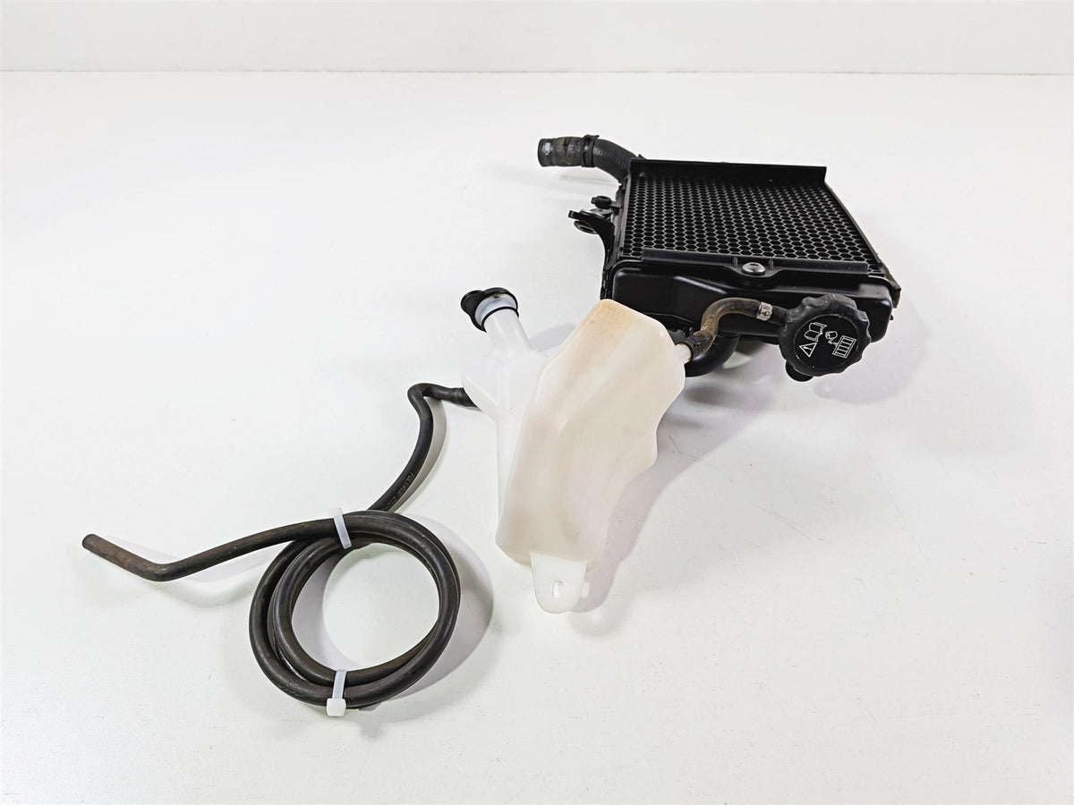 2022 Triumph Tiger 900 GT Pro Right Radiator Fan Reservoir Hoses T2104600 {{ shop.shopifyCountryName }} - Mototech271