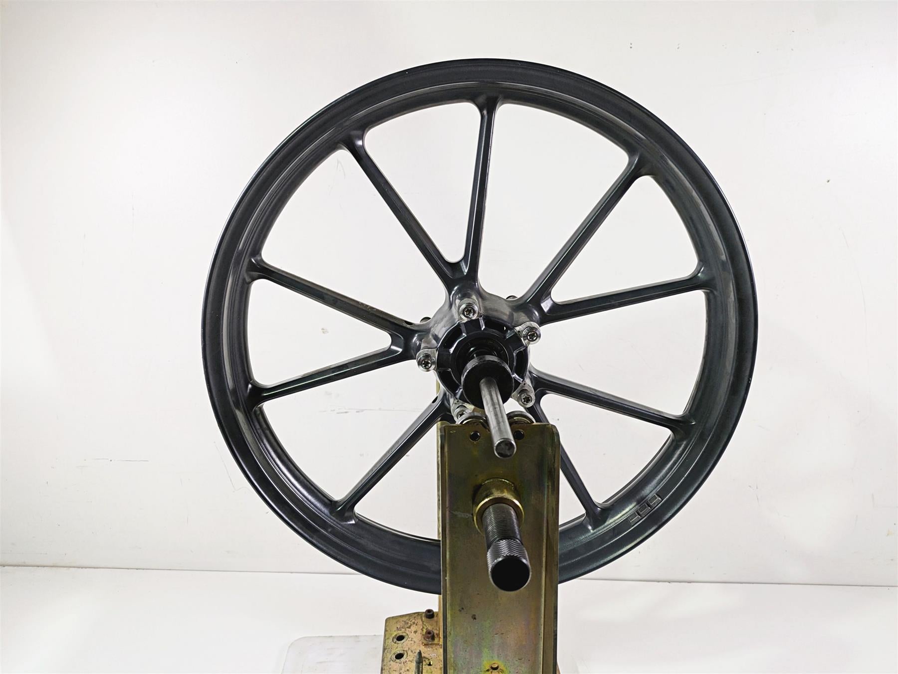 2013 Triumph Tiger 1215 Explorer Straight 19x2.5 Front Wheel Cast Rim T2003211