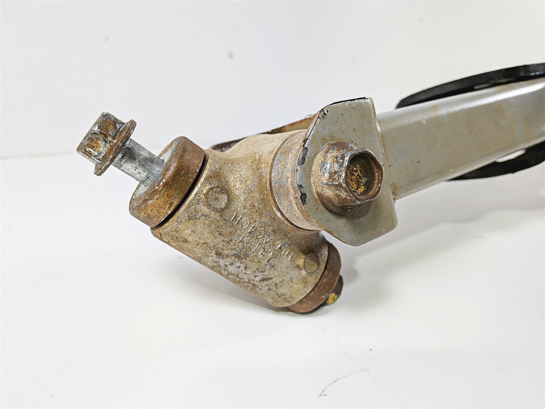 2020 Honda Talon SXS1000 S2R 1000R Rear Left Trailing Arm Spindle 52360-HL6-A10 {{ shop.shopifyCountryName }} - Mototech271