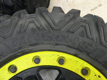 2017 Can Am Maverick X3 XDS Turbo R Oem Wheel Maxxis Tire Set -Read 705401965 {{ shop.shopifyCountryName }} - Mototech271