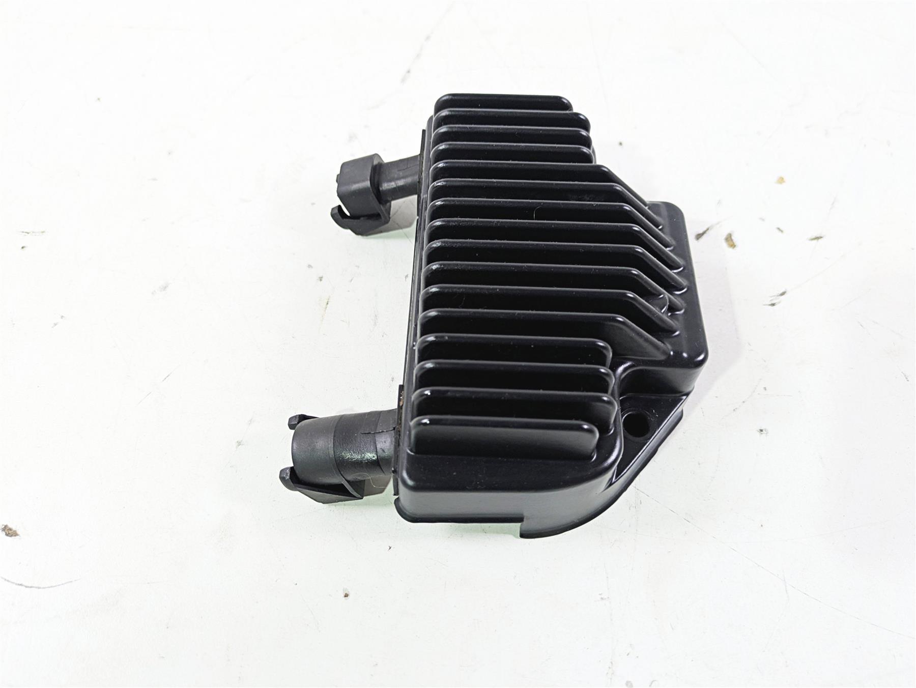2015 Harley FXDL Dyna Low Rider Rectifier Voltage Regulator 74631-08A {{ shop.shopifyCountryName }} - Mototech271